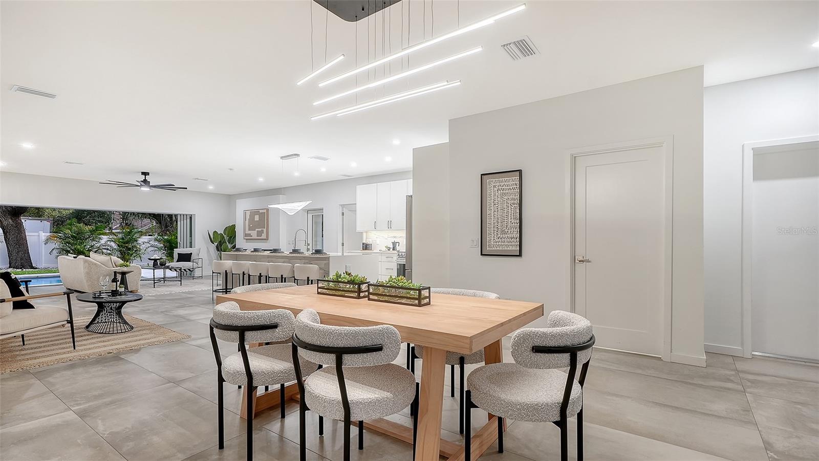 2050 Euclid, Sarasota, FL 34239