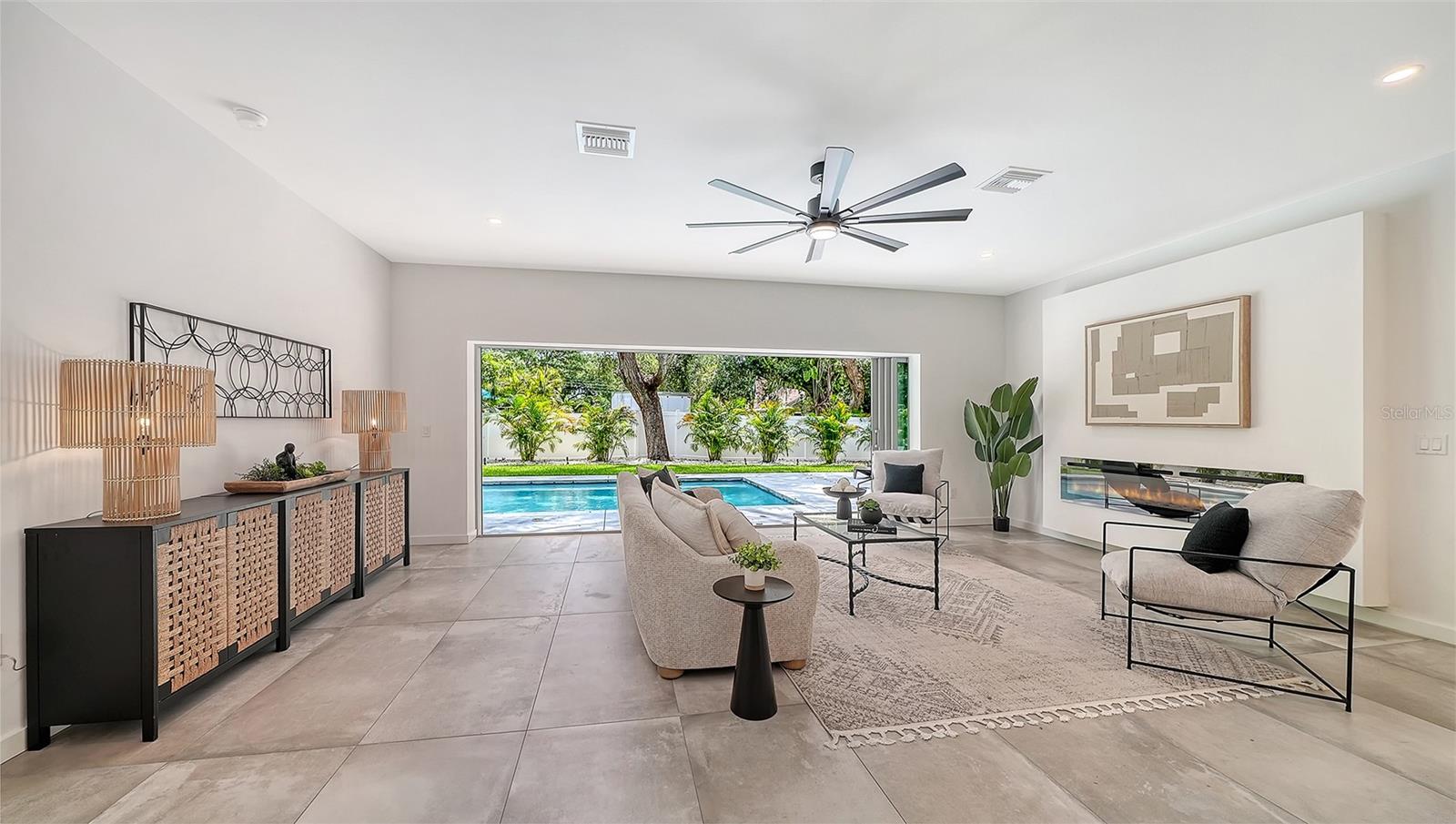 2050 Euclid, Sarasota, FL 34239