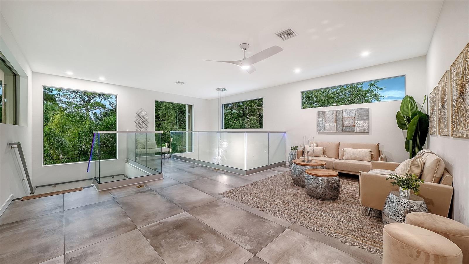 2050 Euclid, Sarasota, FL 34239