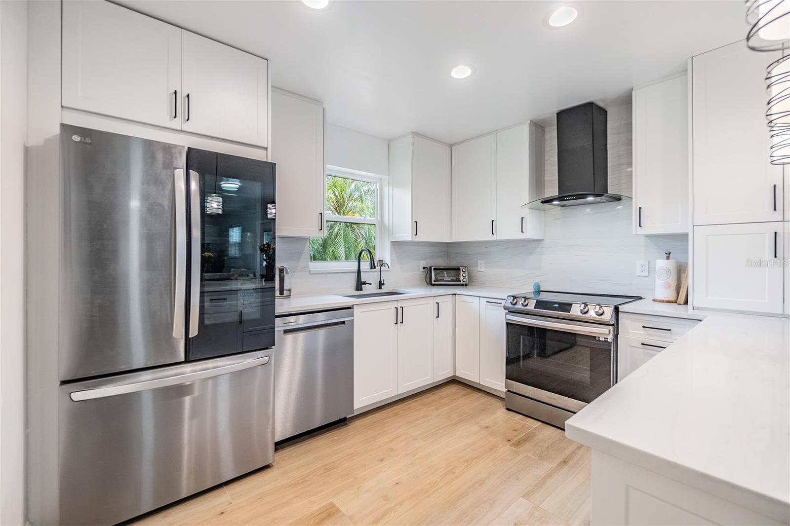 1400 Tarpon Woods Unit E4, Palm Harbor, FL 34685