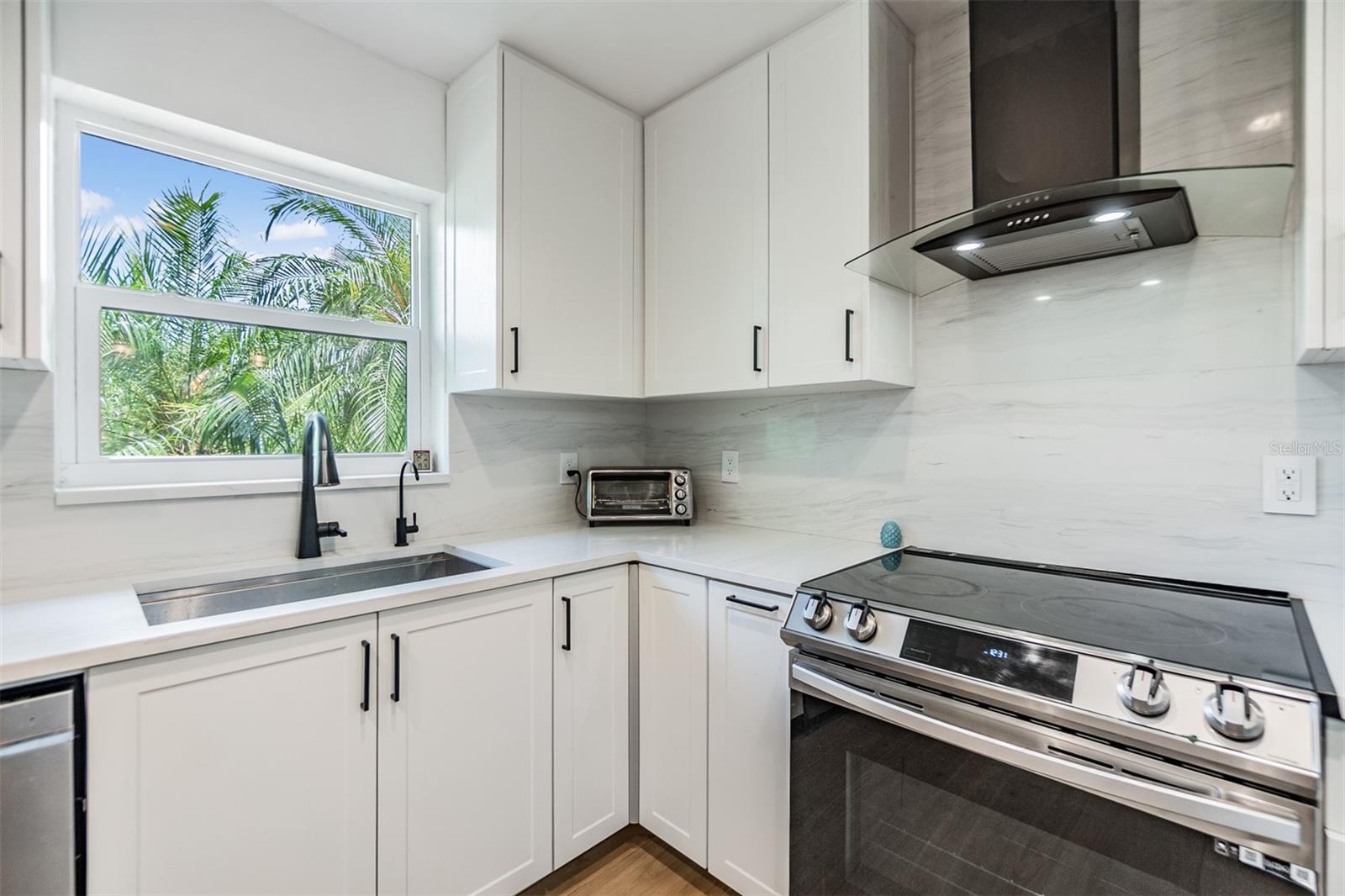 1400 Tarpon Woods Unit E4, Palm Harbor, FL 34685