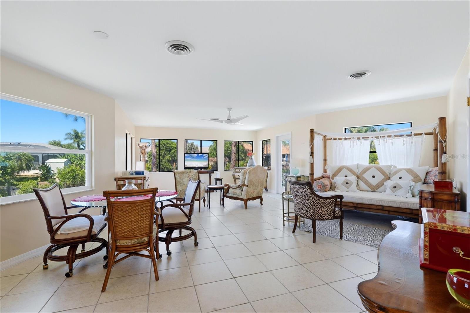 1052 Kant, Englewood, FL 34224