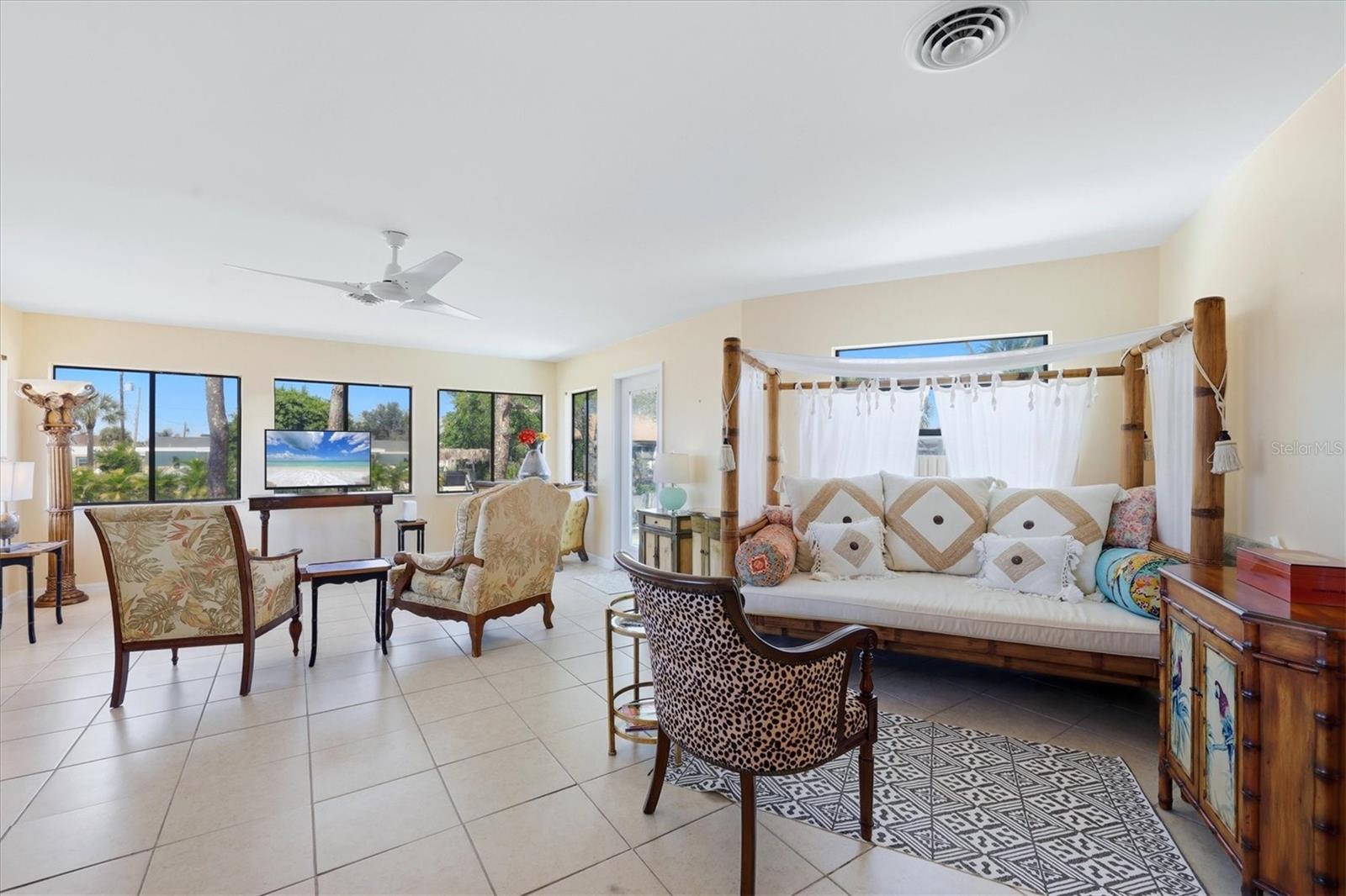 1052 Kant, Englewood, FL 34224