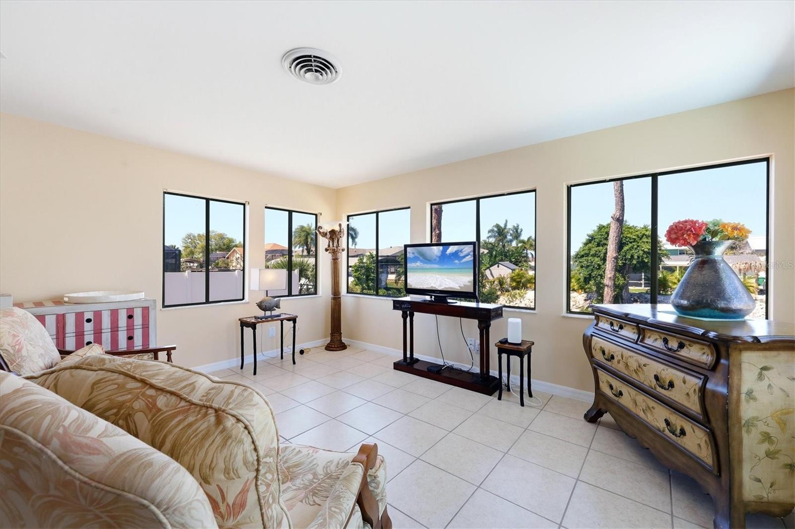 1052 Kant, Englewood, FL 34224