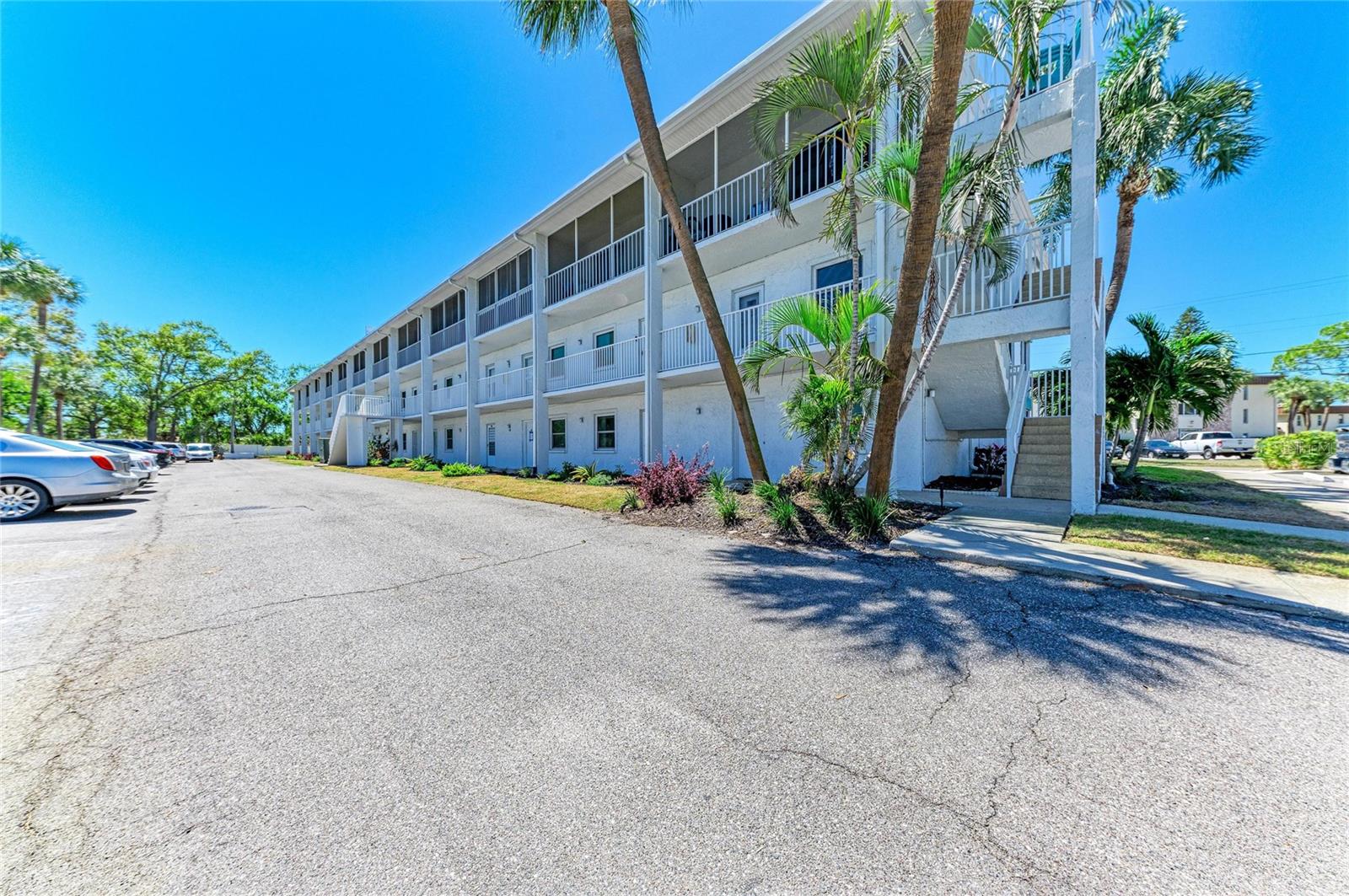 4920 38th Unit 210, St Petersburg, FL 33711