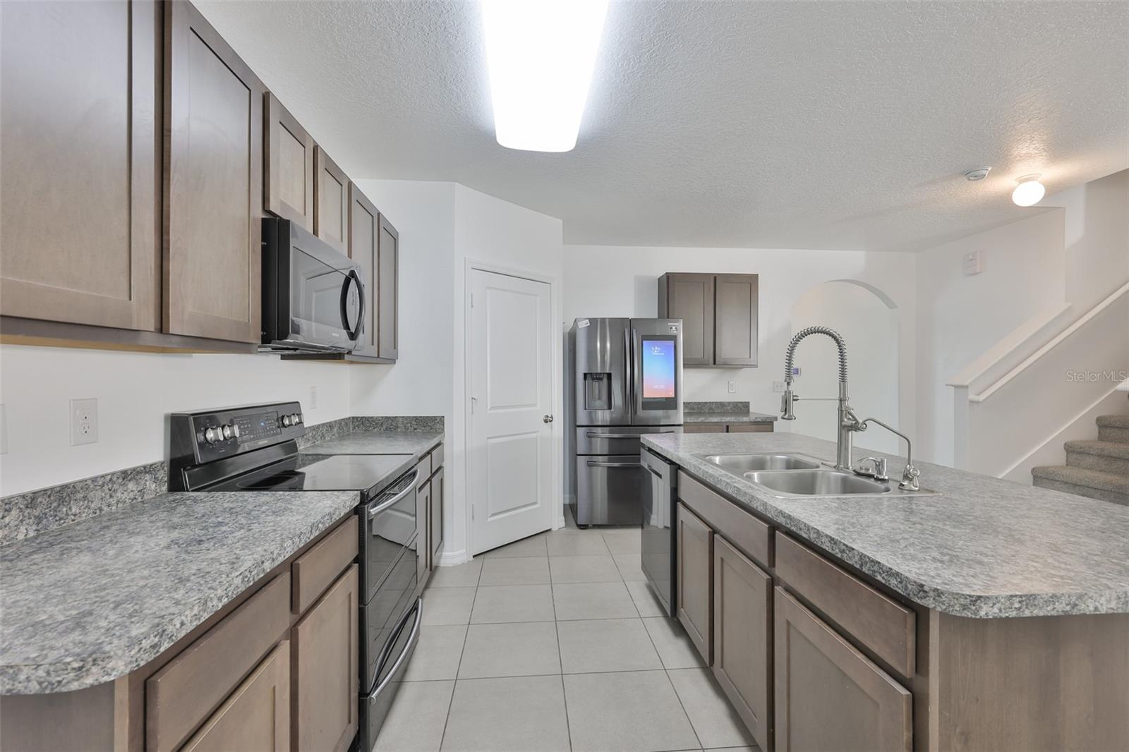 5461 Magdalene, Zephyrhills, FL 33541