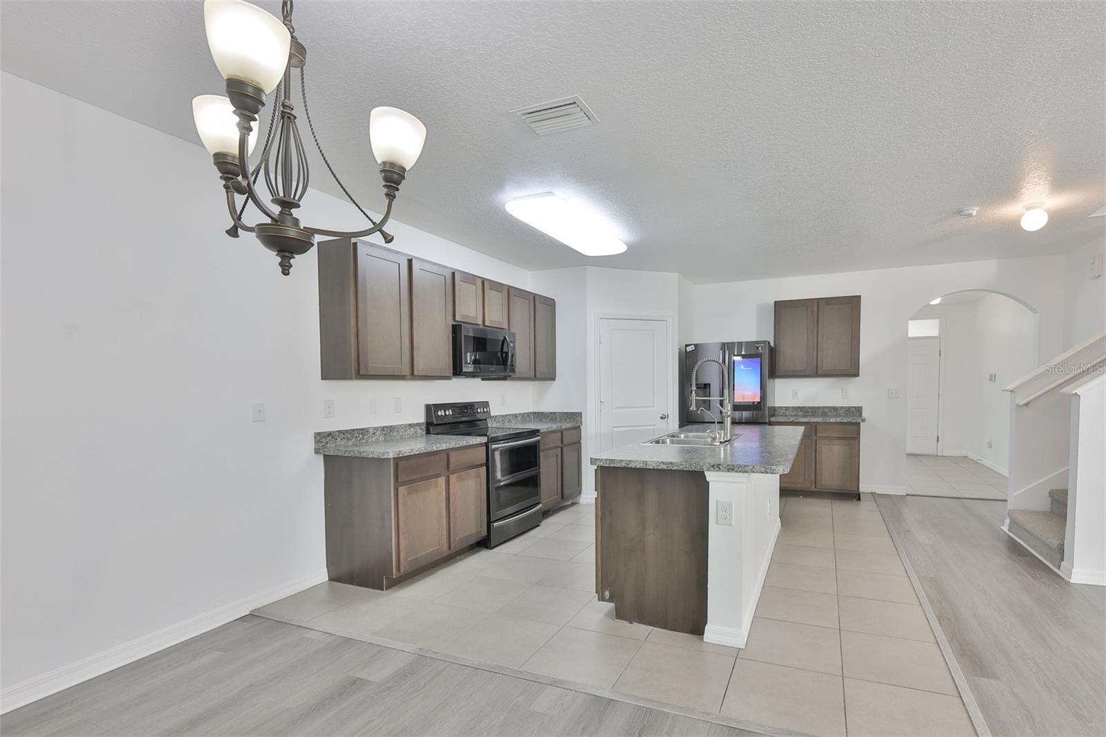 5461 Magdalene, Zephyrhills, FL 33541