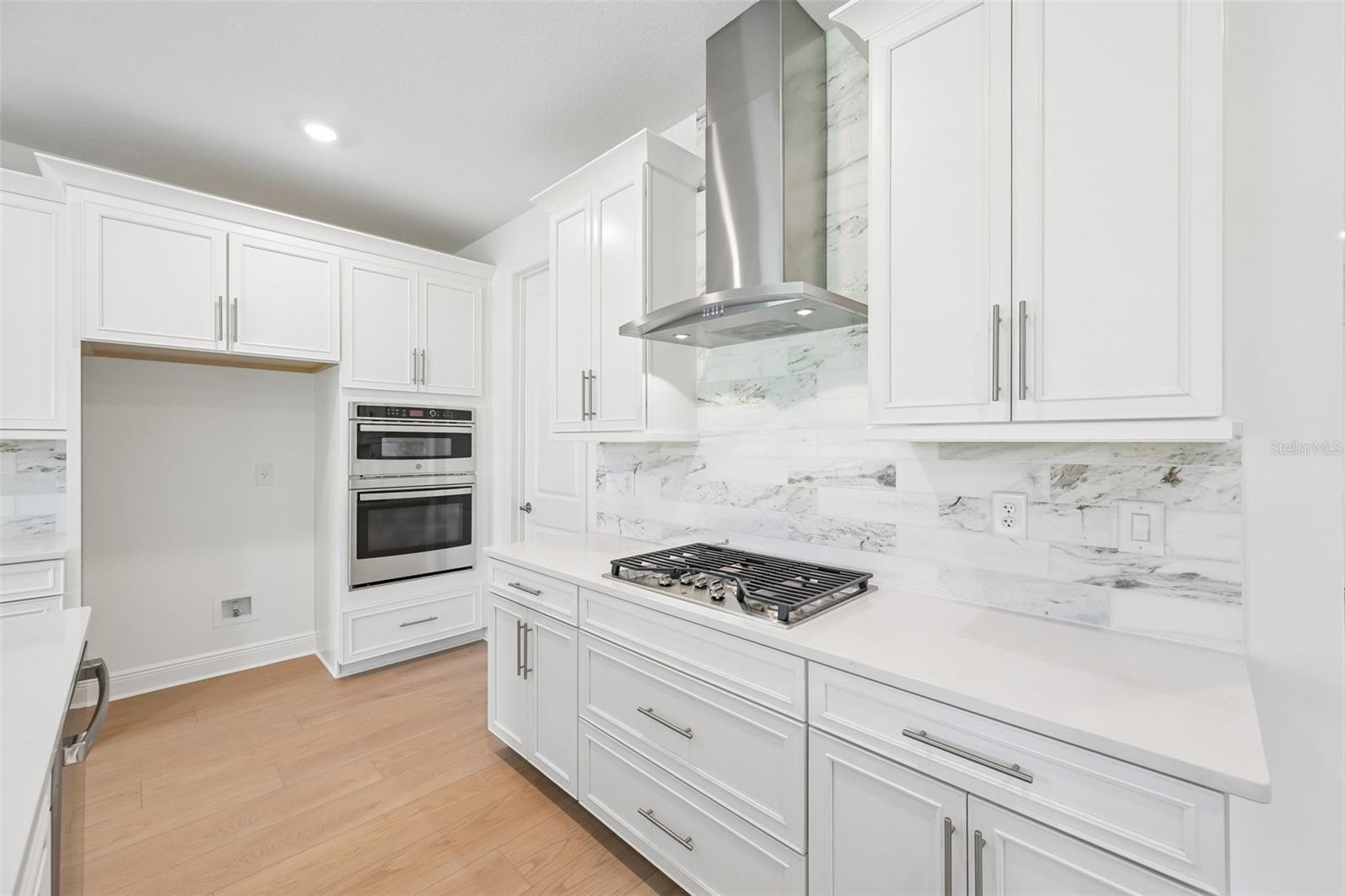 7551 Hawkstone, Sarasota, FL 34241
