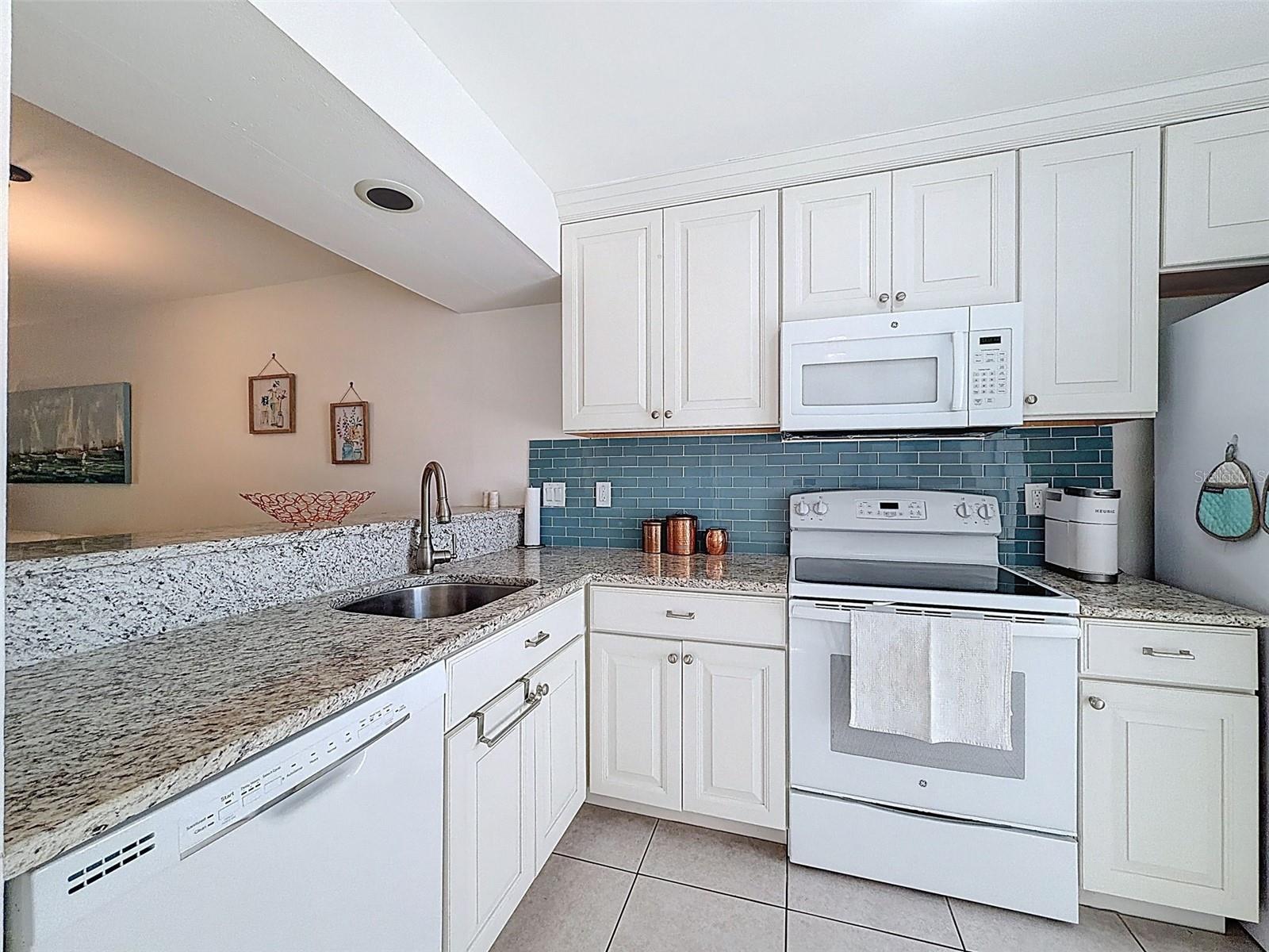 4833 Myrtle Oak Unit 12, New Port Richey, FL 34653