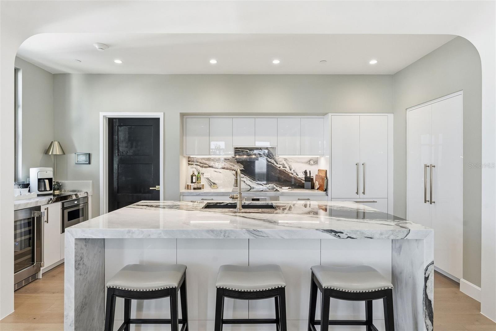 126 4th Unit 1401, St Petersburg, FL 33701