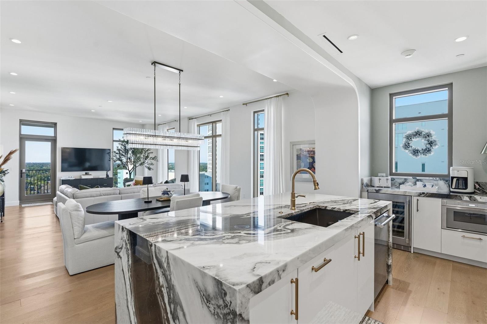 126 4th Unit 1401, St Petersburg, FL 33701