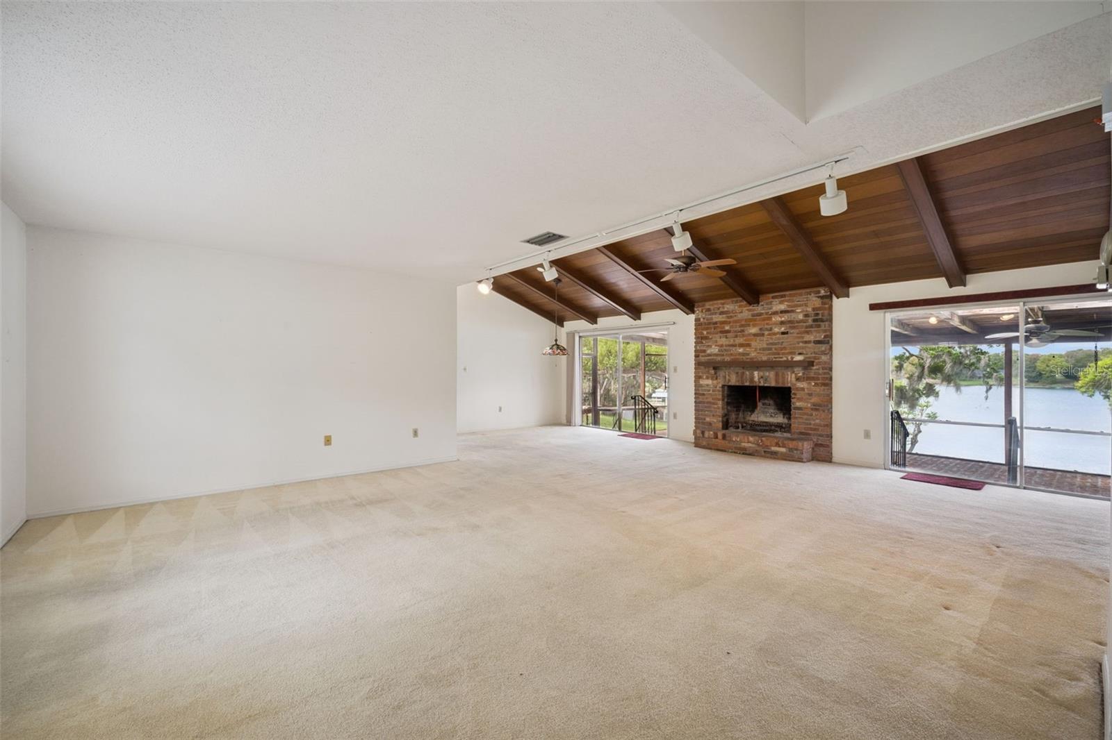 2874 Crooked Lake, Eustis, FL 32726