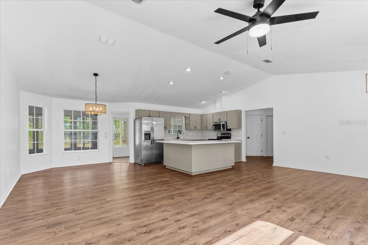 957 354th, Old Town, FL 32680