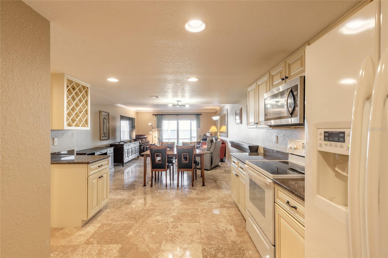 3131 Ridgewood Unit 101, South Daytona, FL 32119