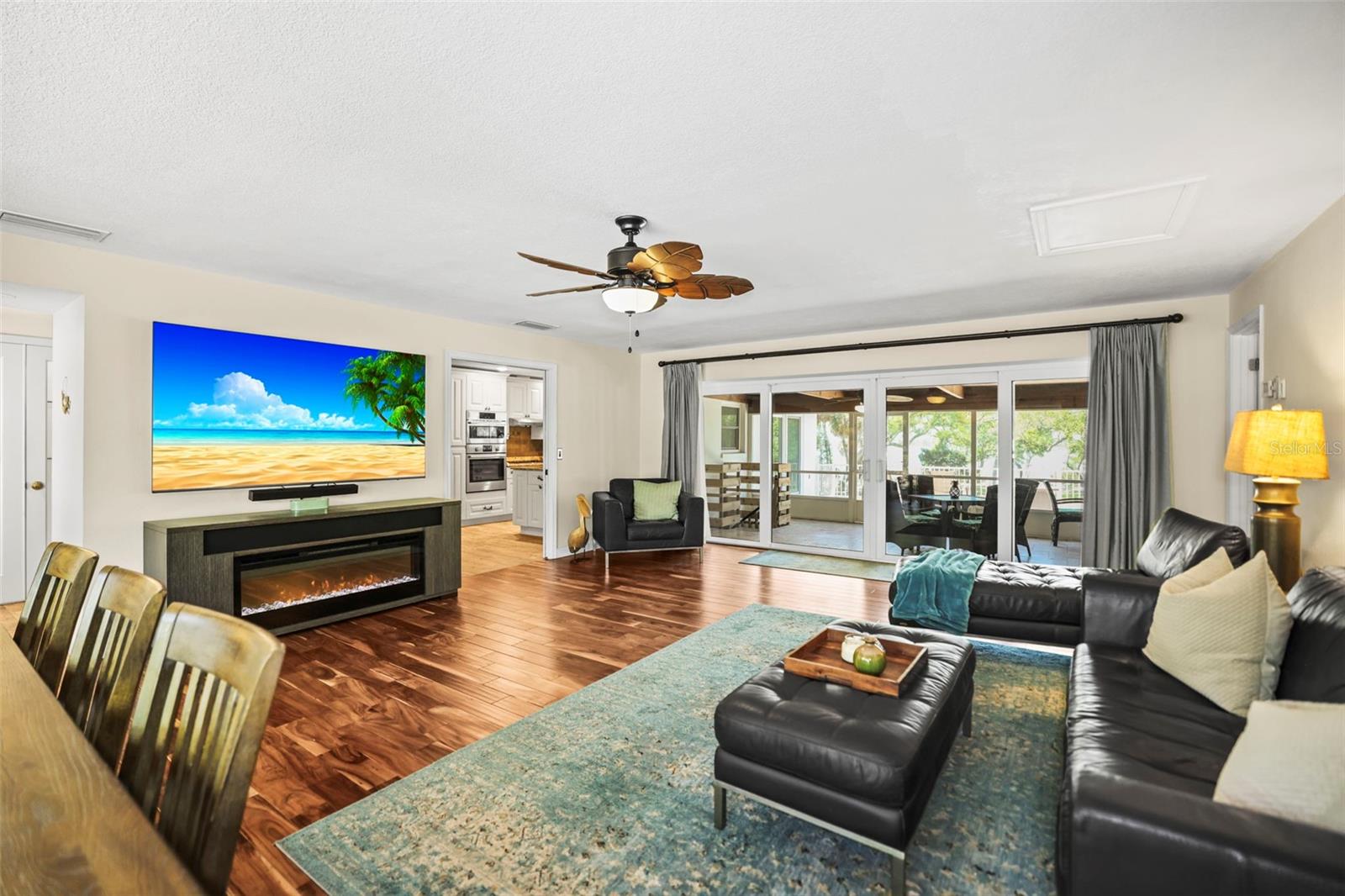 1600 Park, St Petersburg, FL 33710