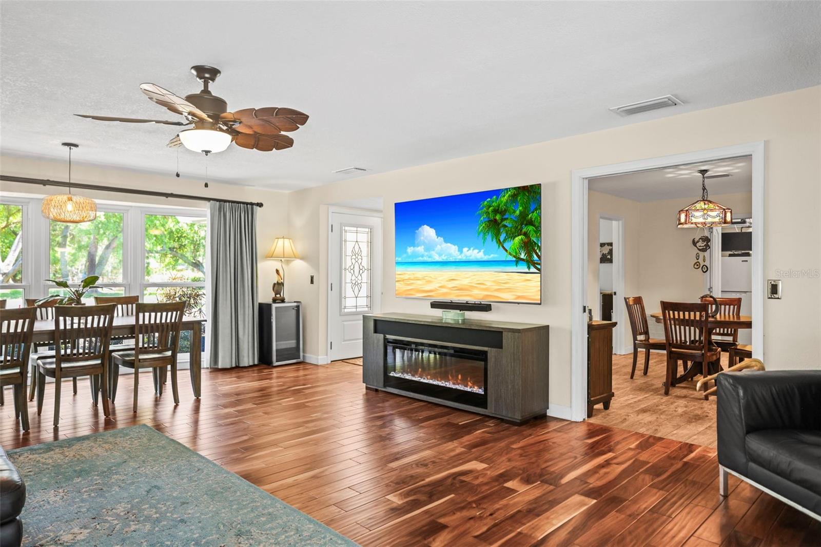 1600 Park, St Petersburg, FL 33710