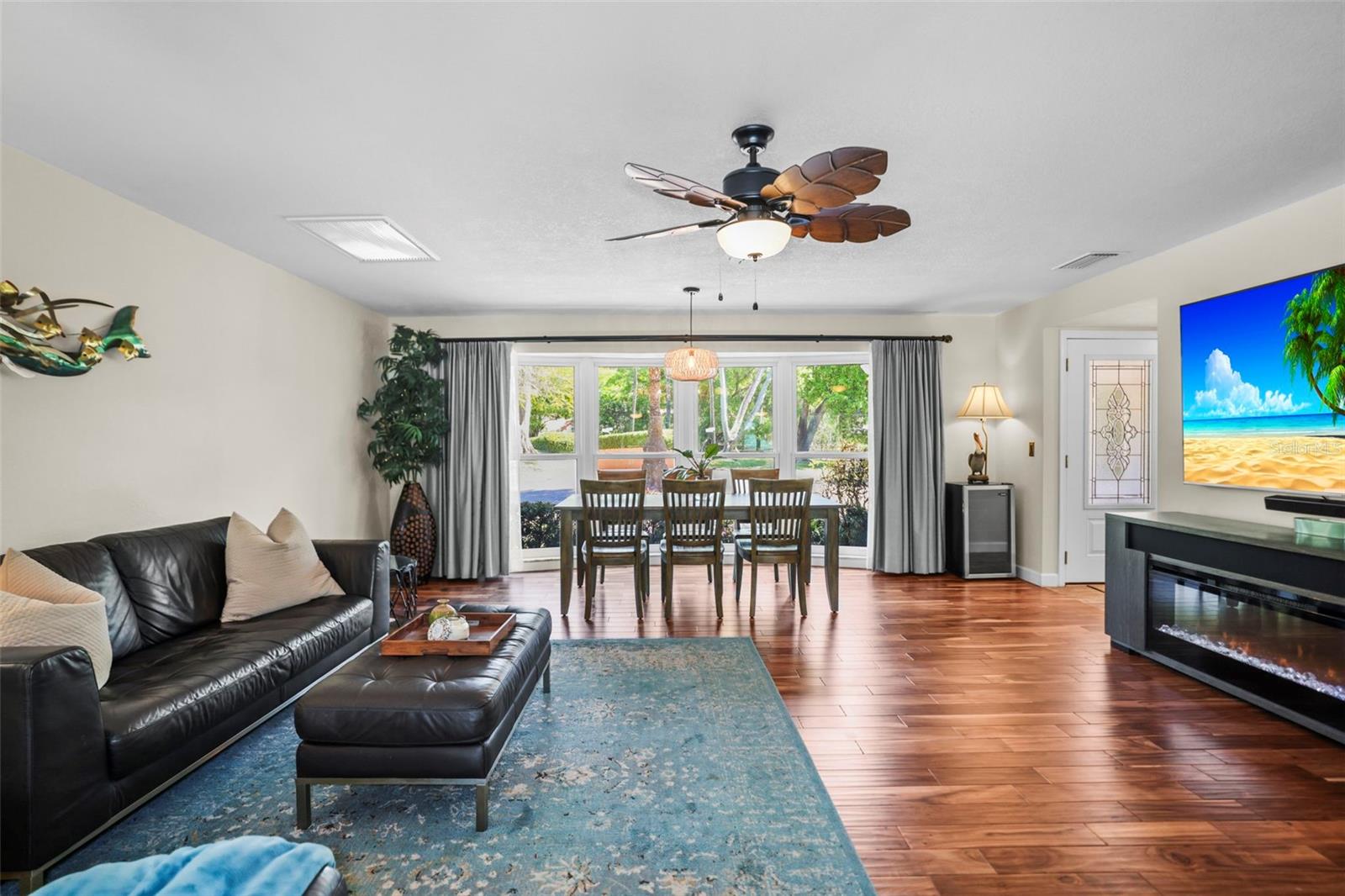 1600 Park, St Petersburg, FL 33710