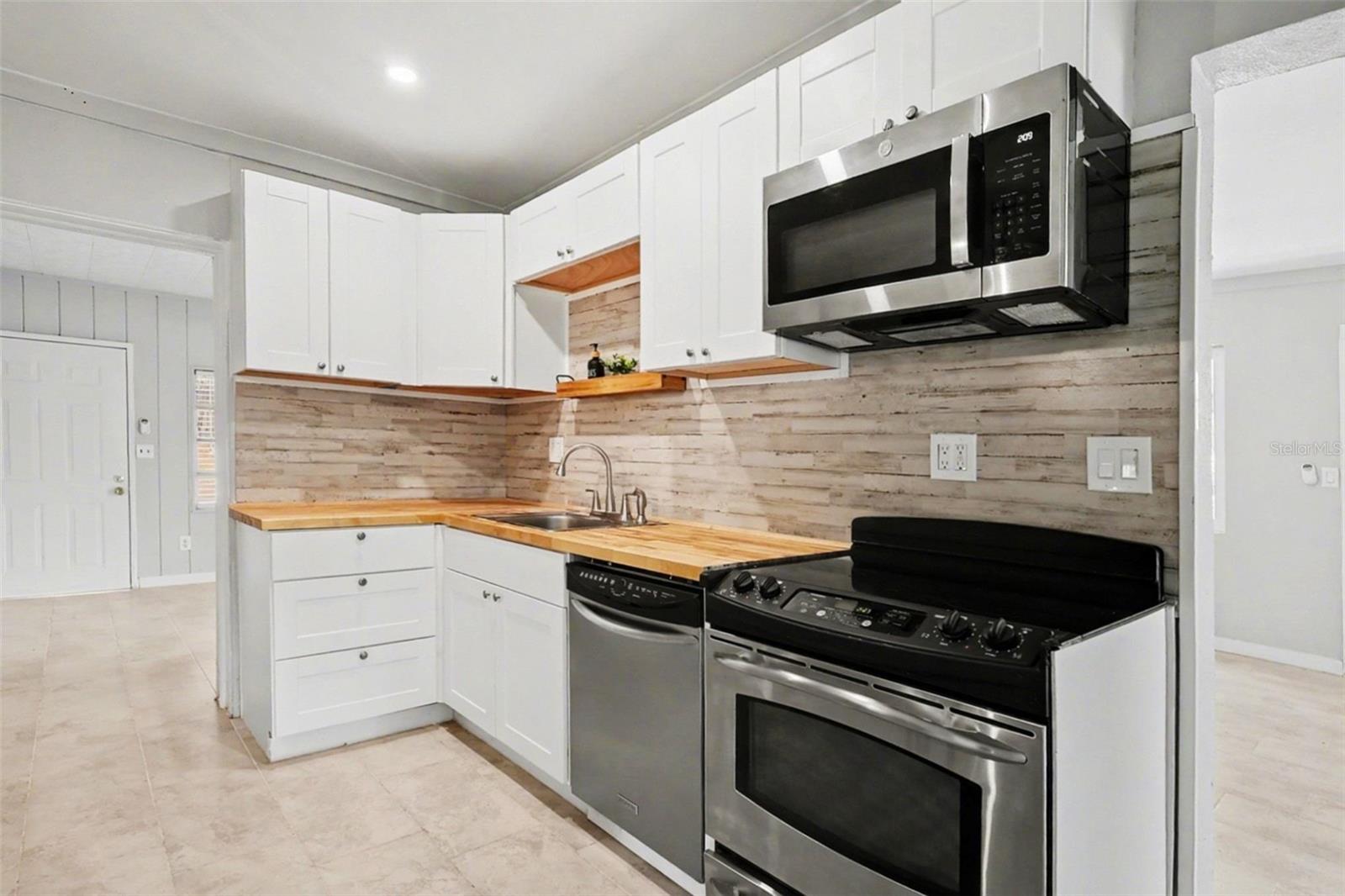 4411 Melbourne, Punta Gorda, FL 33980