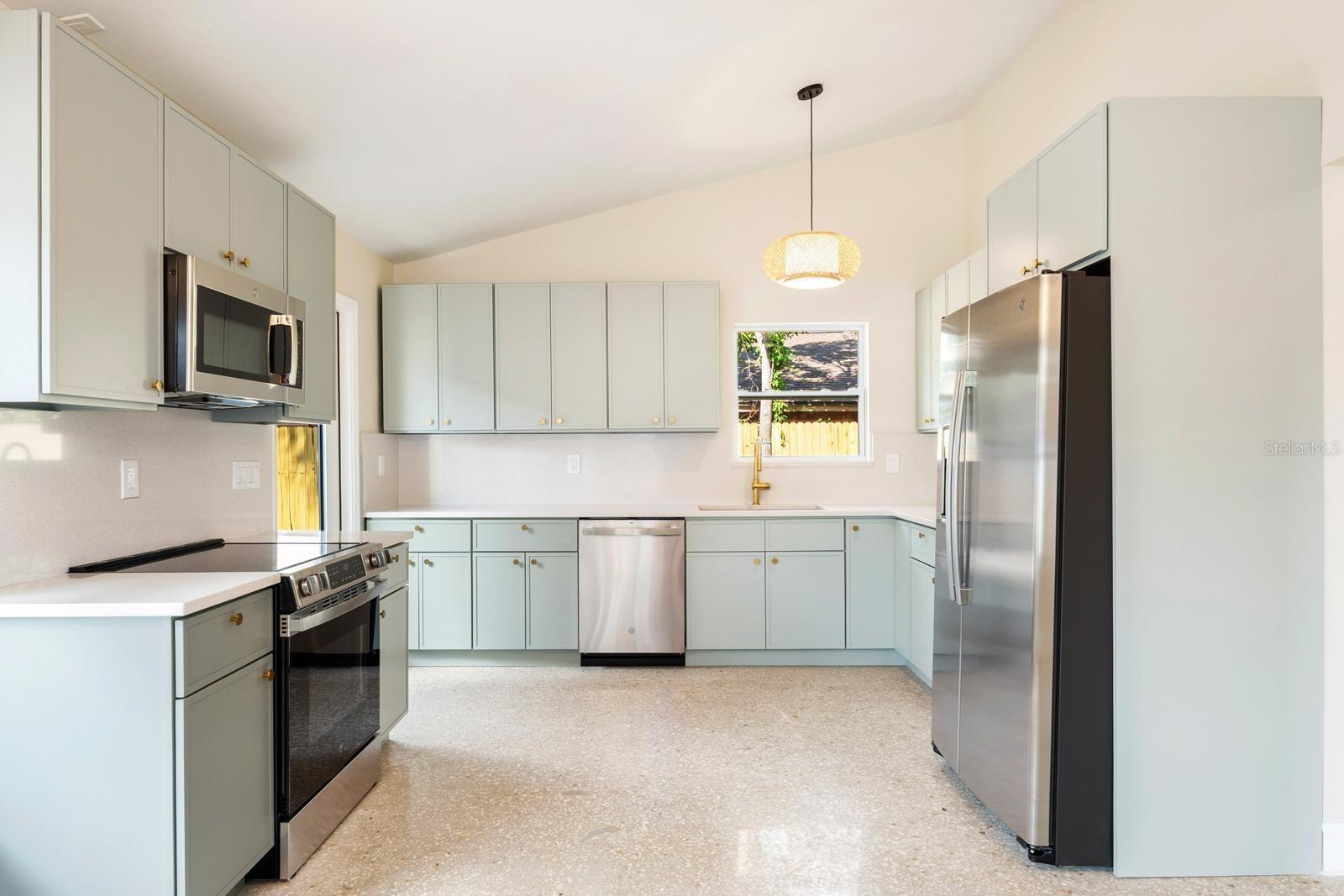 419 64th, St Petersburg, FL 33705