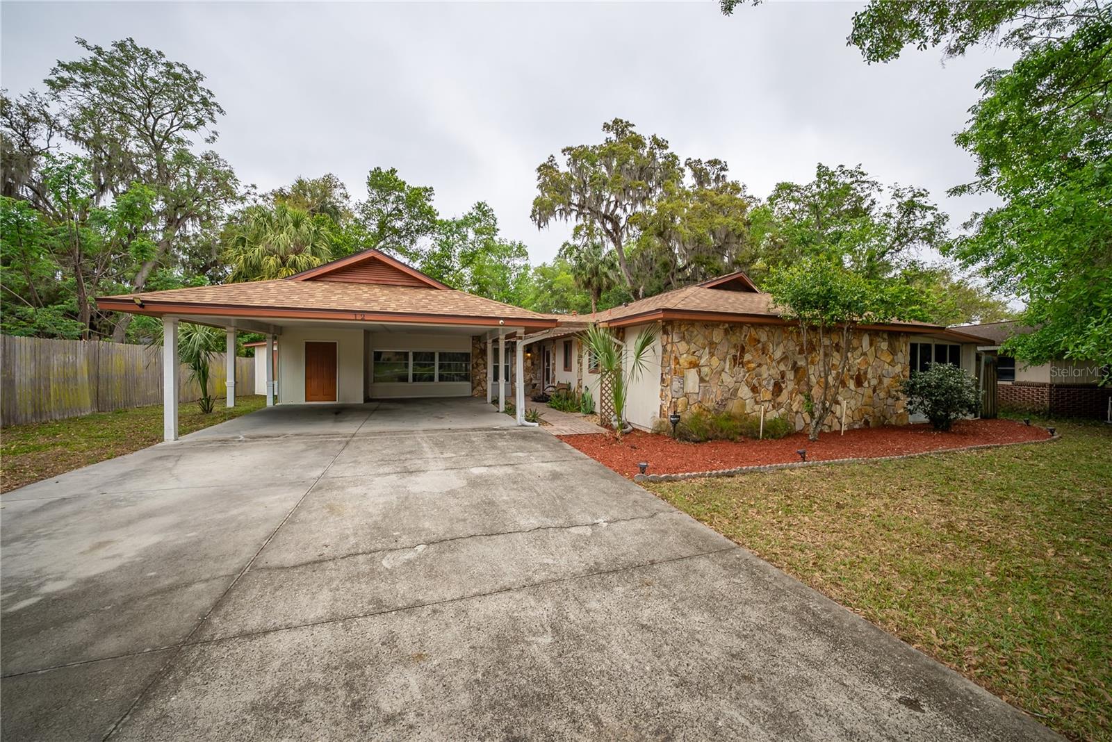 12 Spring Lake, Ocala, FL 34472