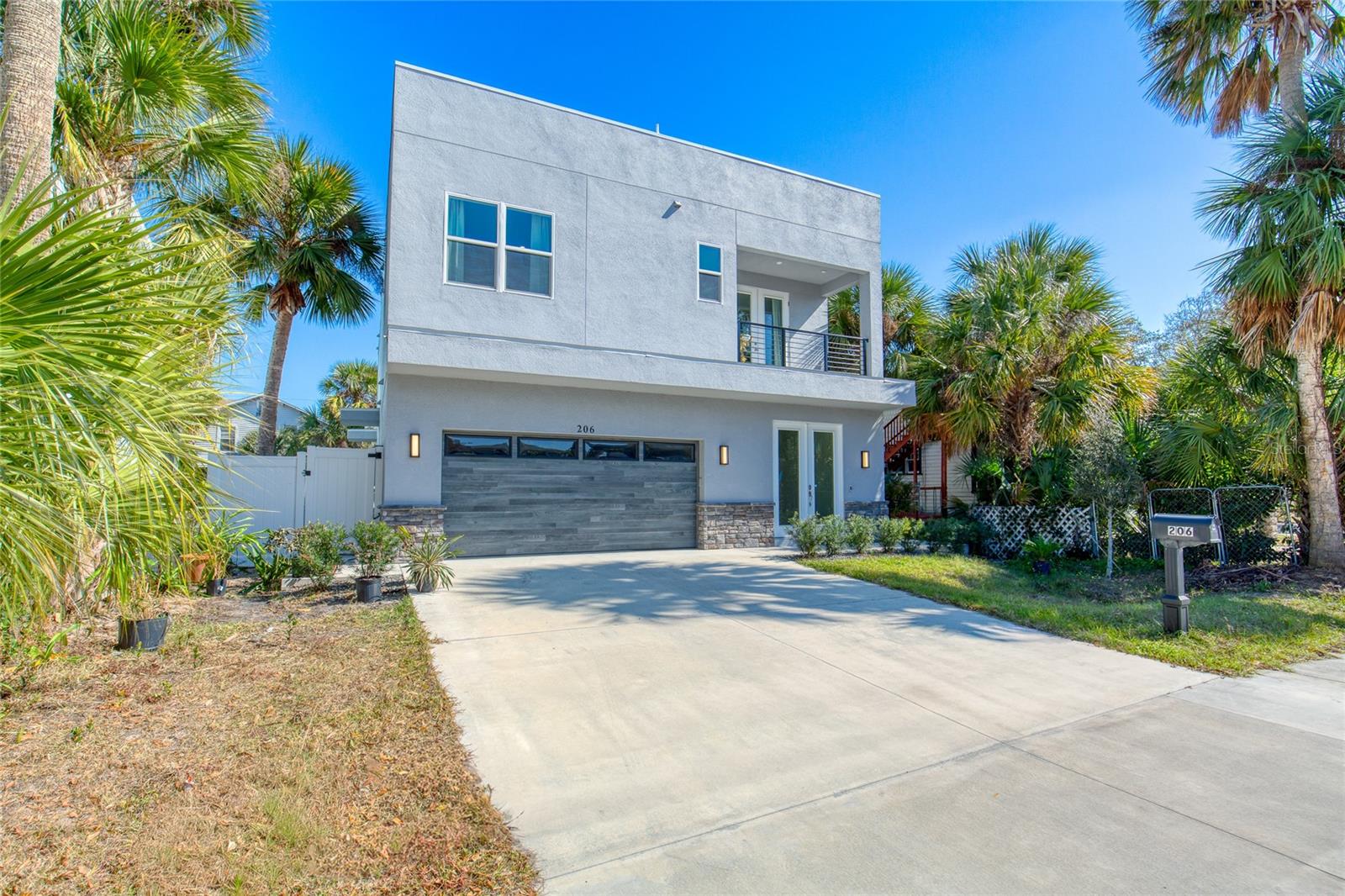 206 Halifax, Daytona Beach, FL 32118