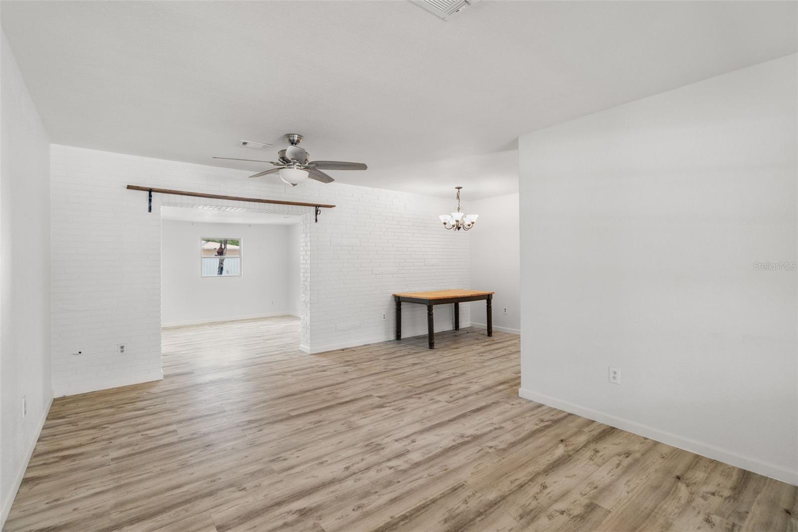 2027 Valencia, Clearwater, FL 33764