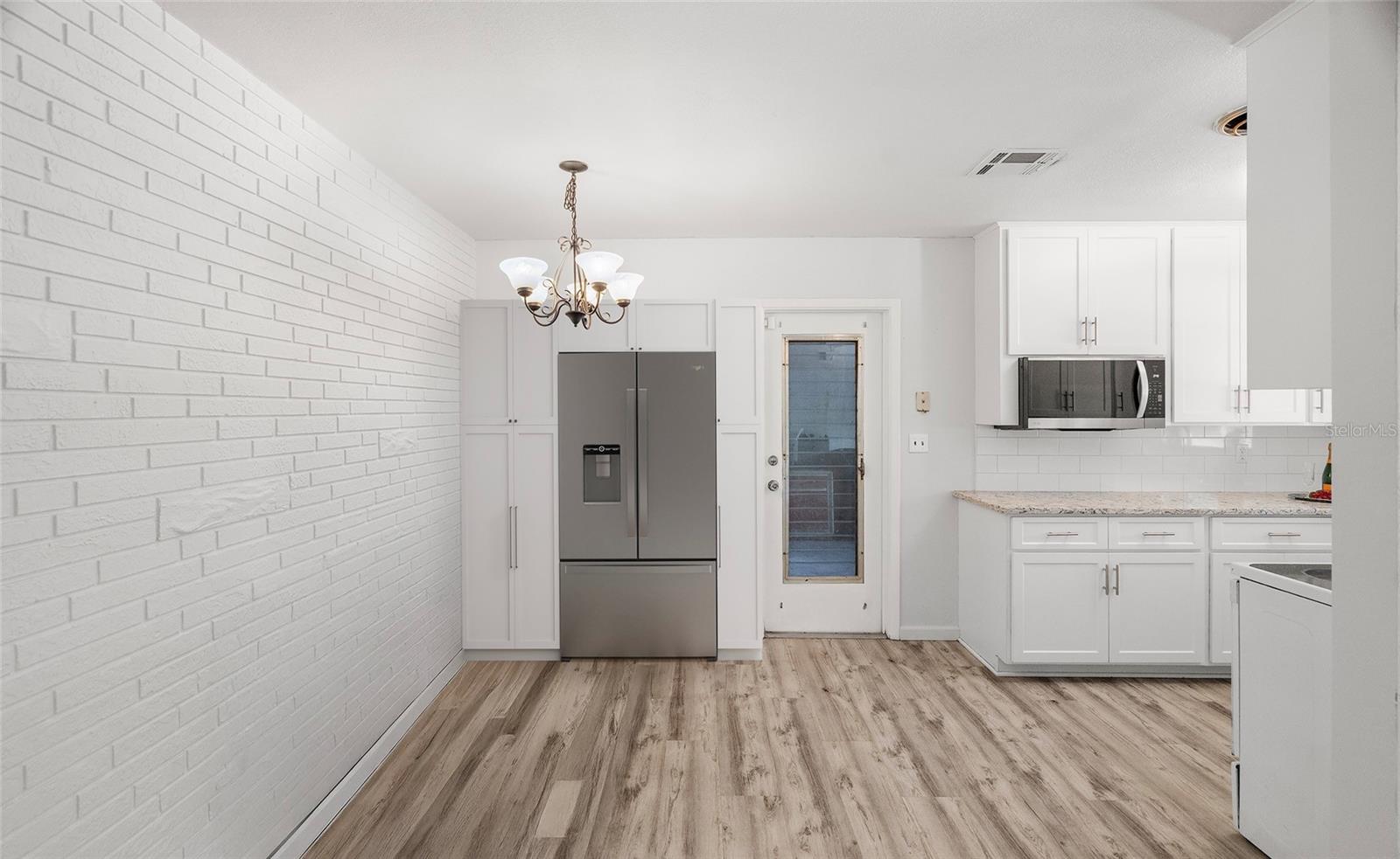 2027 Valencia, Clearwater, FL 33764