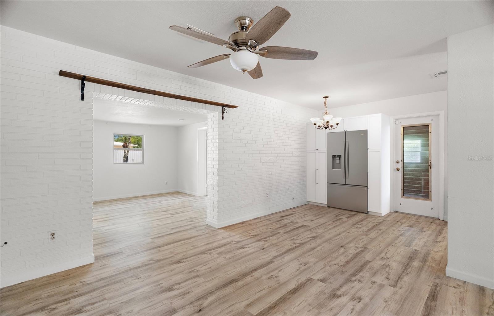 2027 Valencia, Clearwater, FL 33764