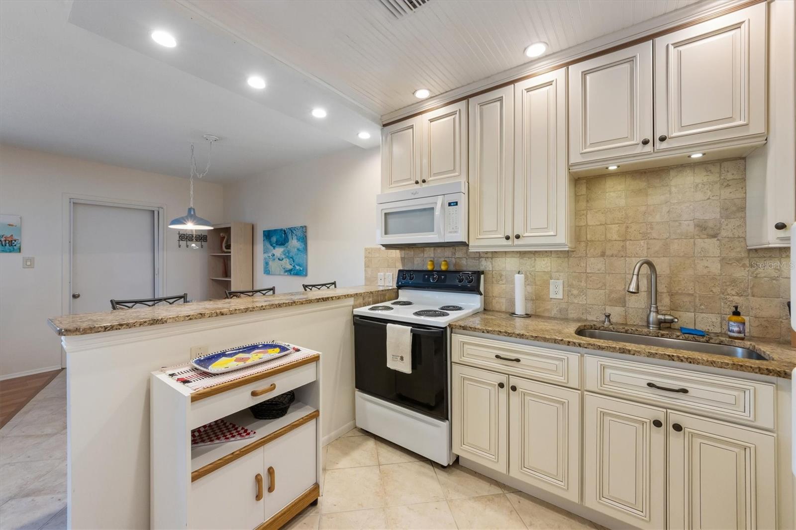 117 7th Unit 35, Bradenton Beach, FL 34217