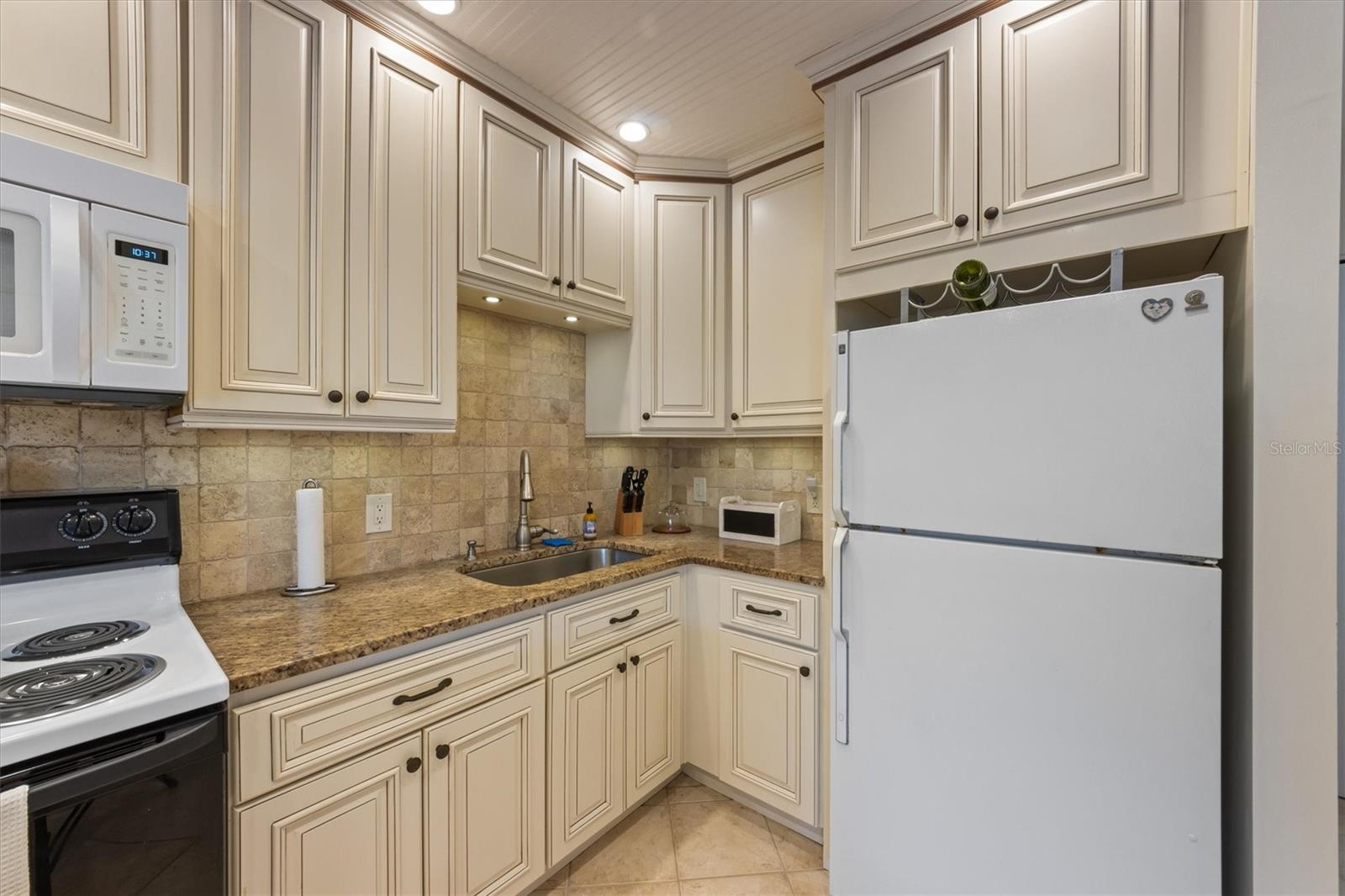 117 7th Unit 35, Bradenton Beach, FL 34217