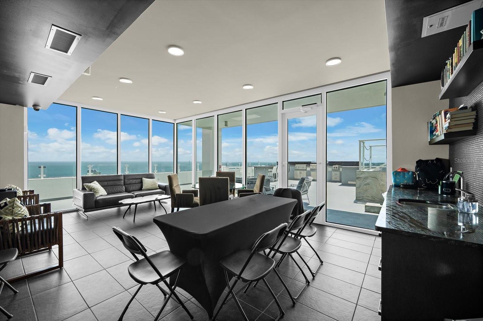 176 4th Unit 201, St Petersburg, FL 33701