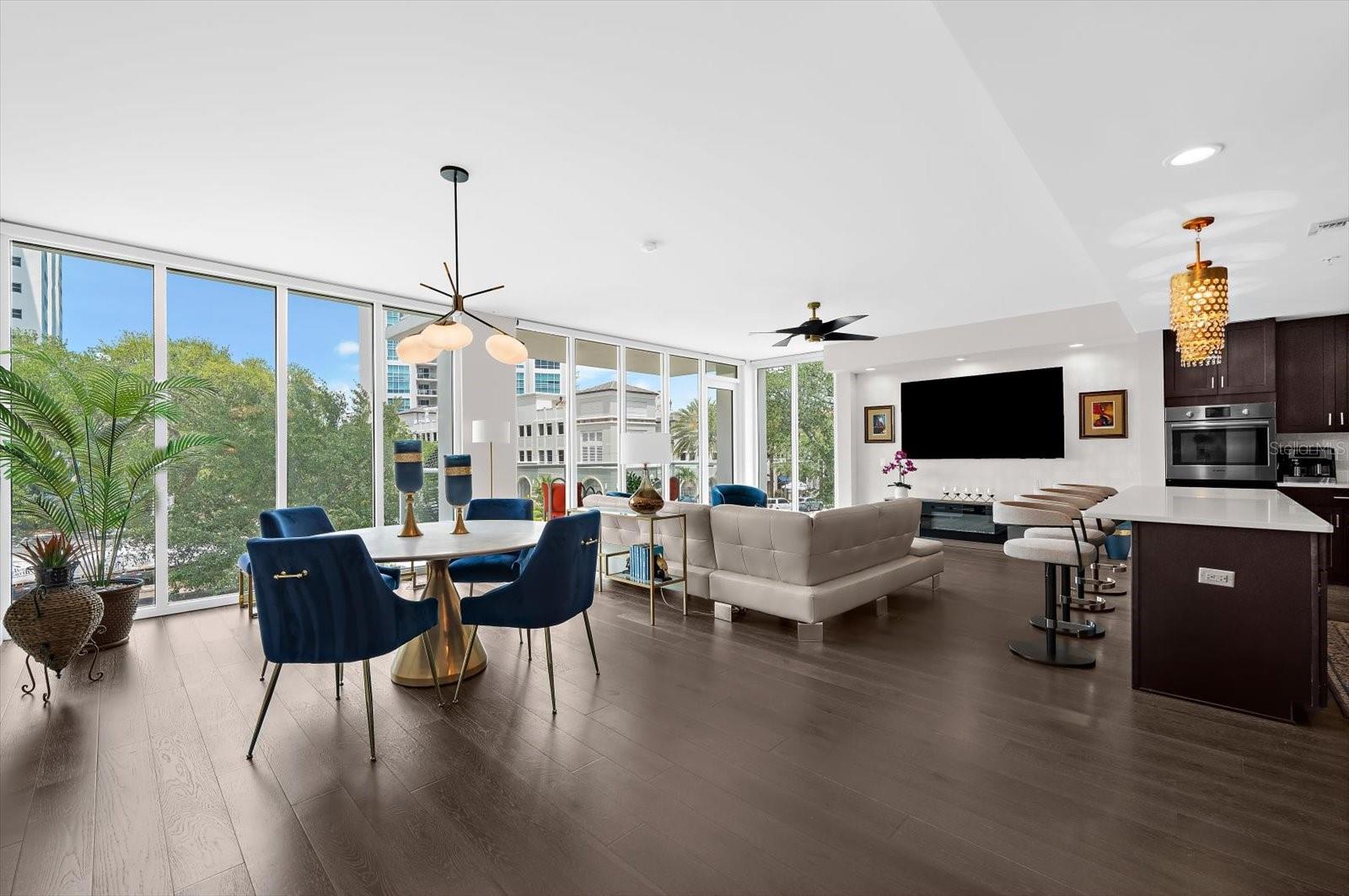 176 4th Unit 201, St Petersburg, FL 33701