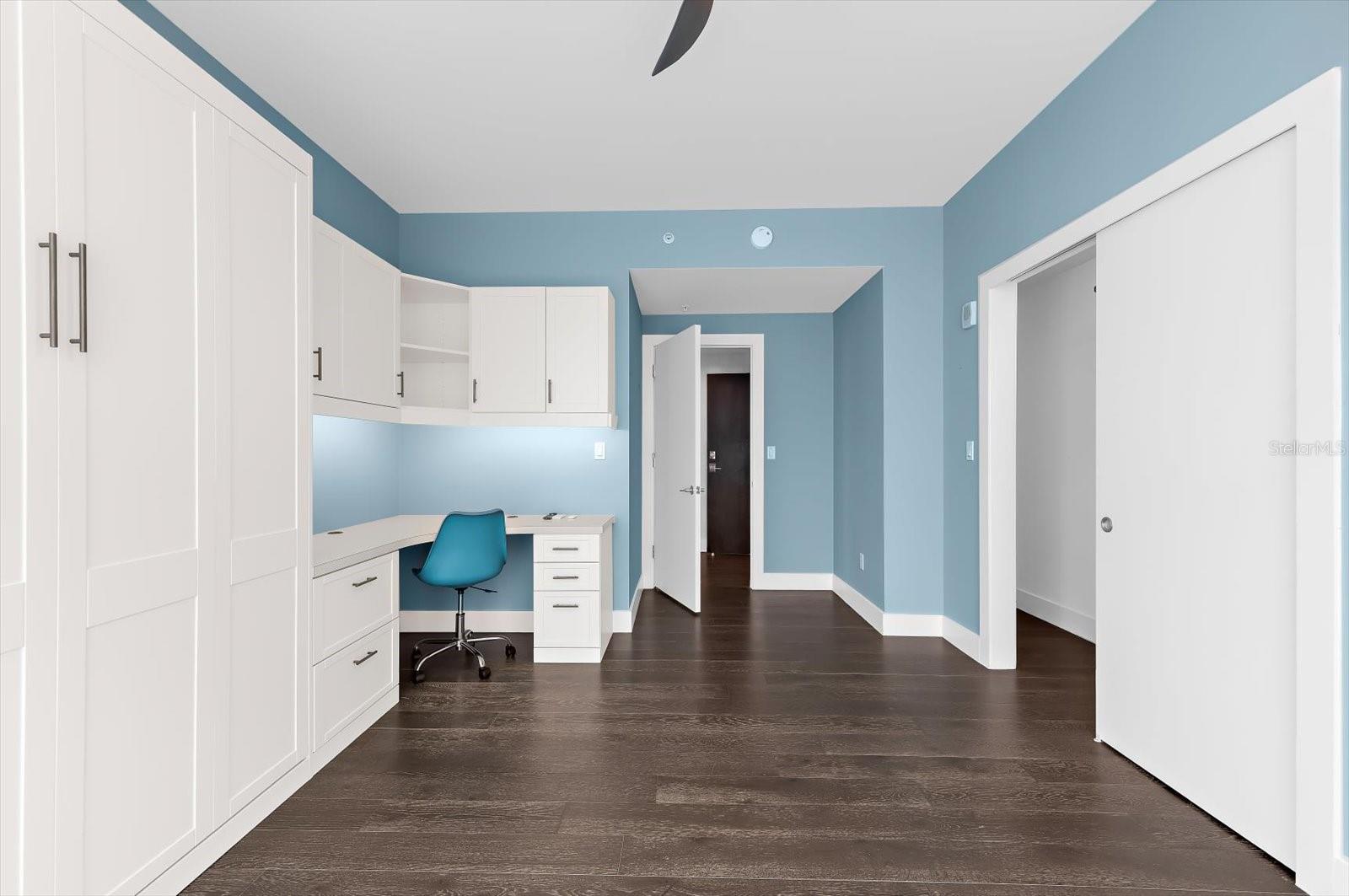 176 4th Unit 201, St Petersburg, FL 33701