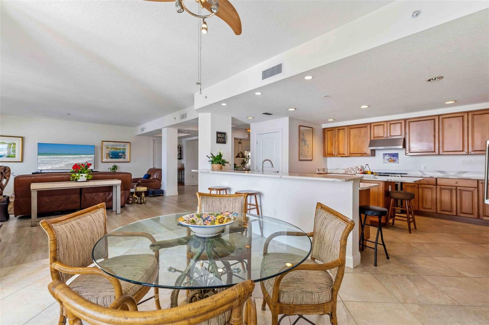 606 Riviera Dunes Unit 601, Palmetto, FL 34221
