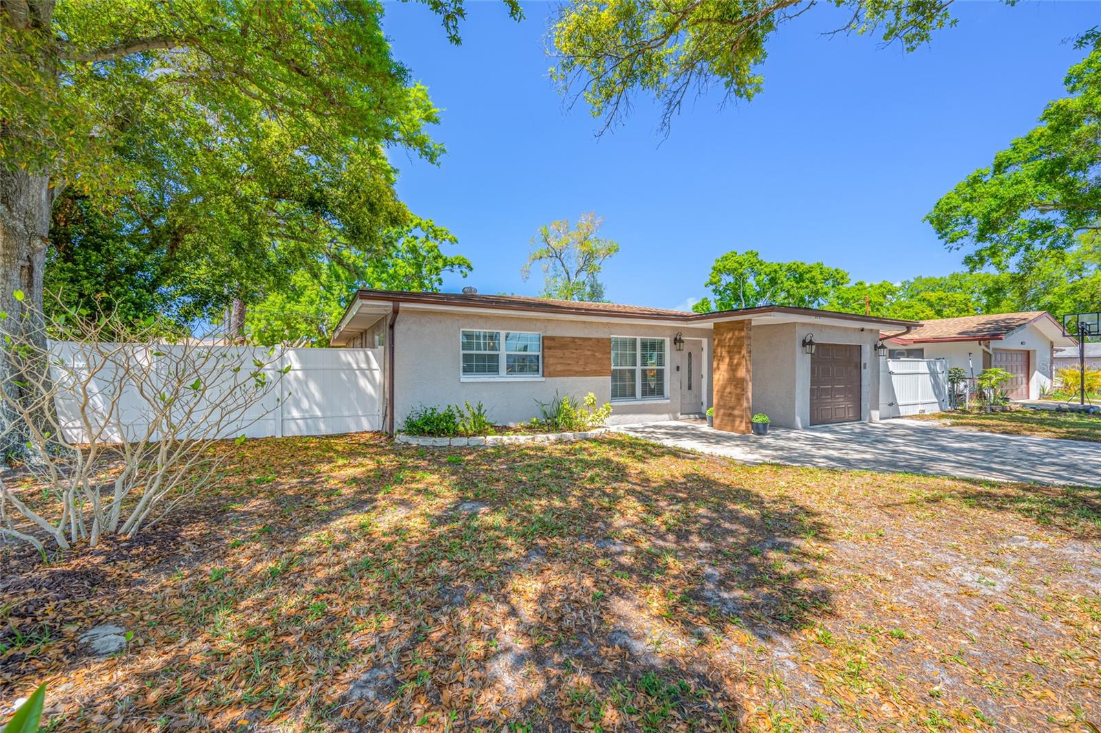 2212 Coachman, Clearwater, FL 33765
