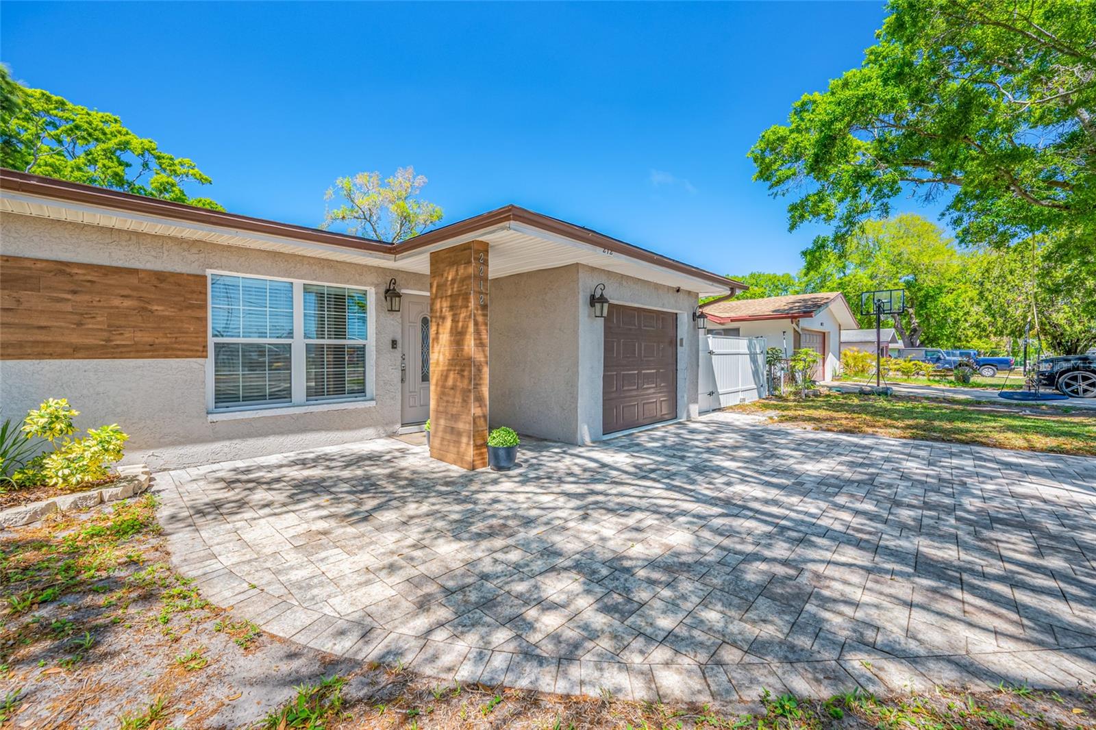 2212 Coachman, Clearwater, FL 33765