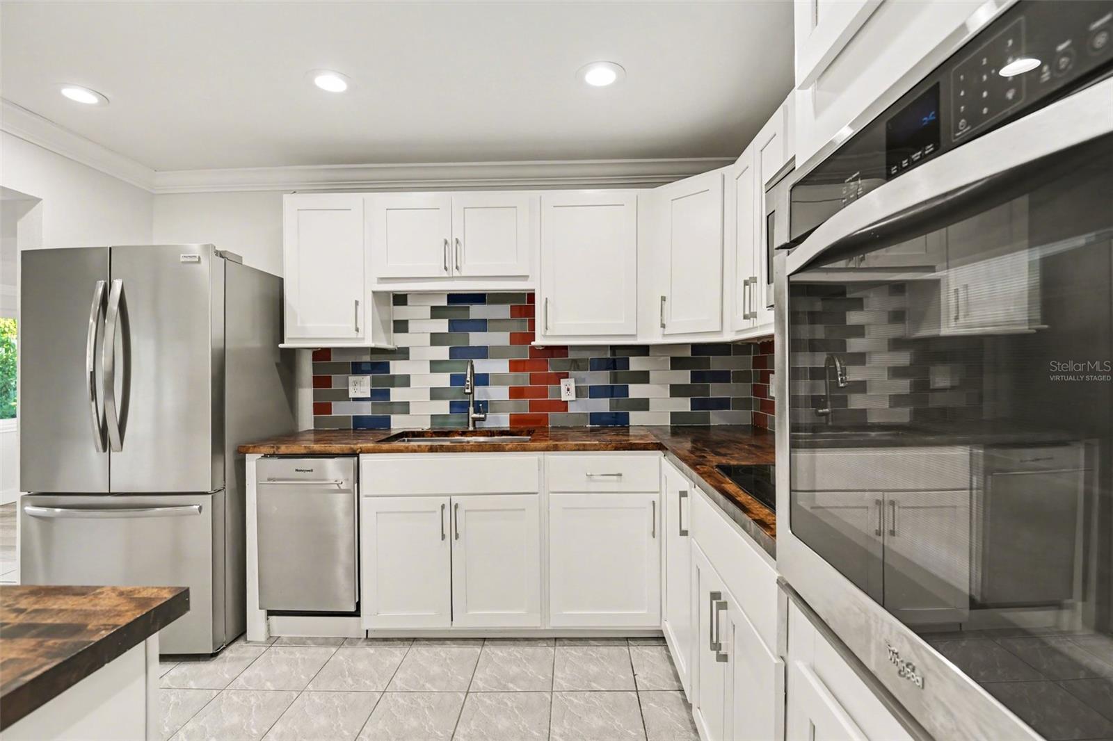 468 Grenier, North Fort Myers, FL 33903