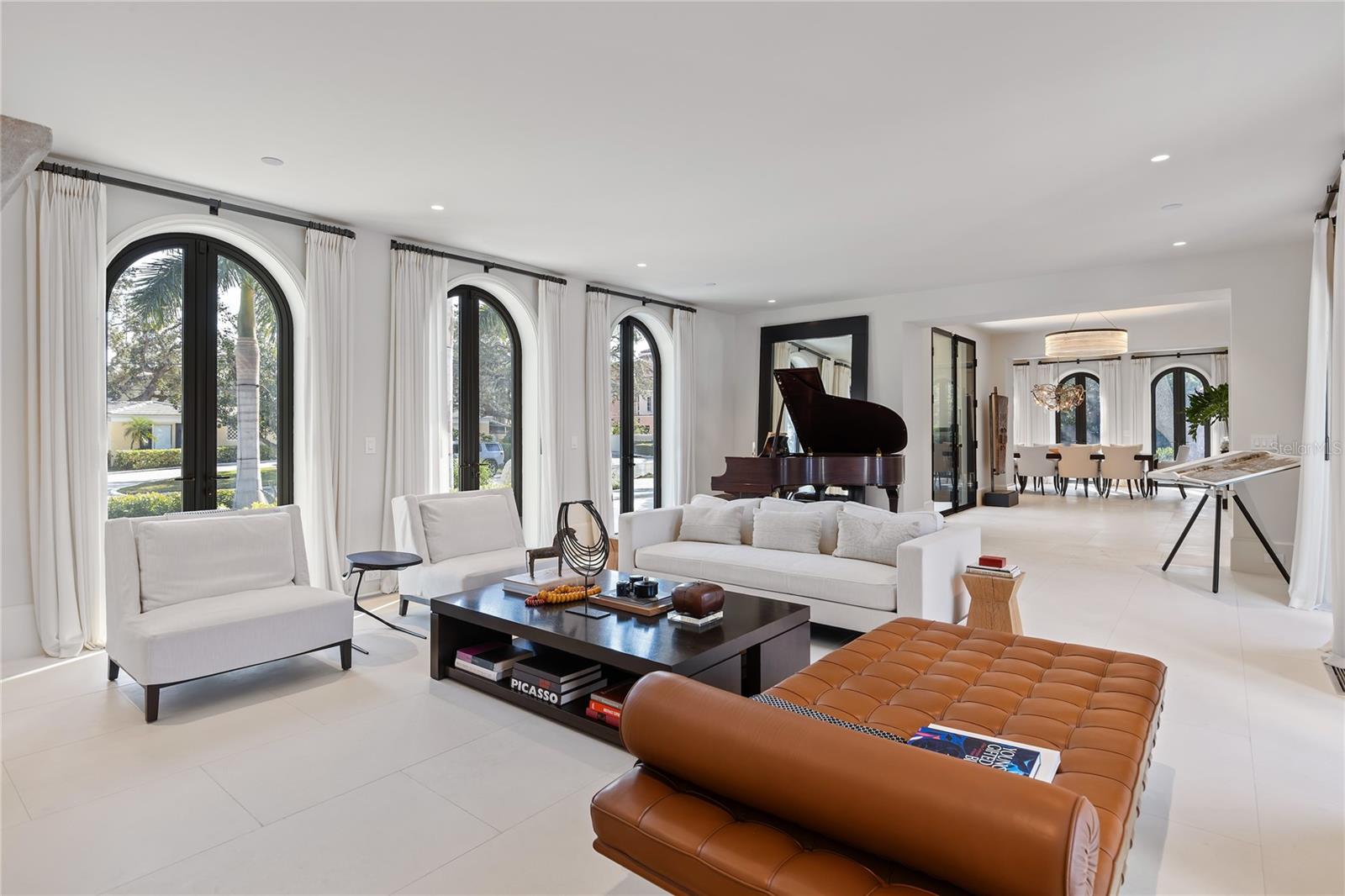 416 Brightwaters, St Petersburg, FL 33704