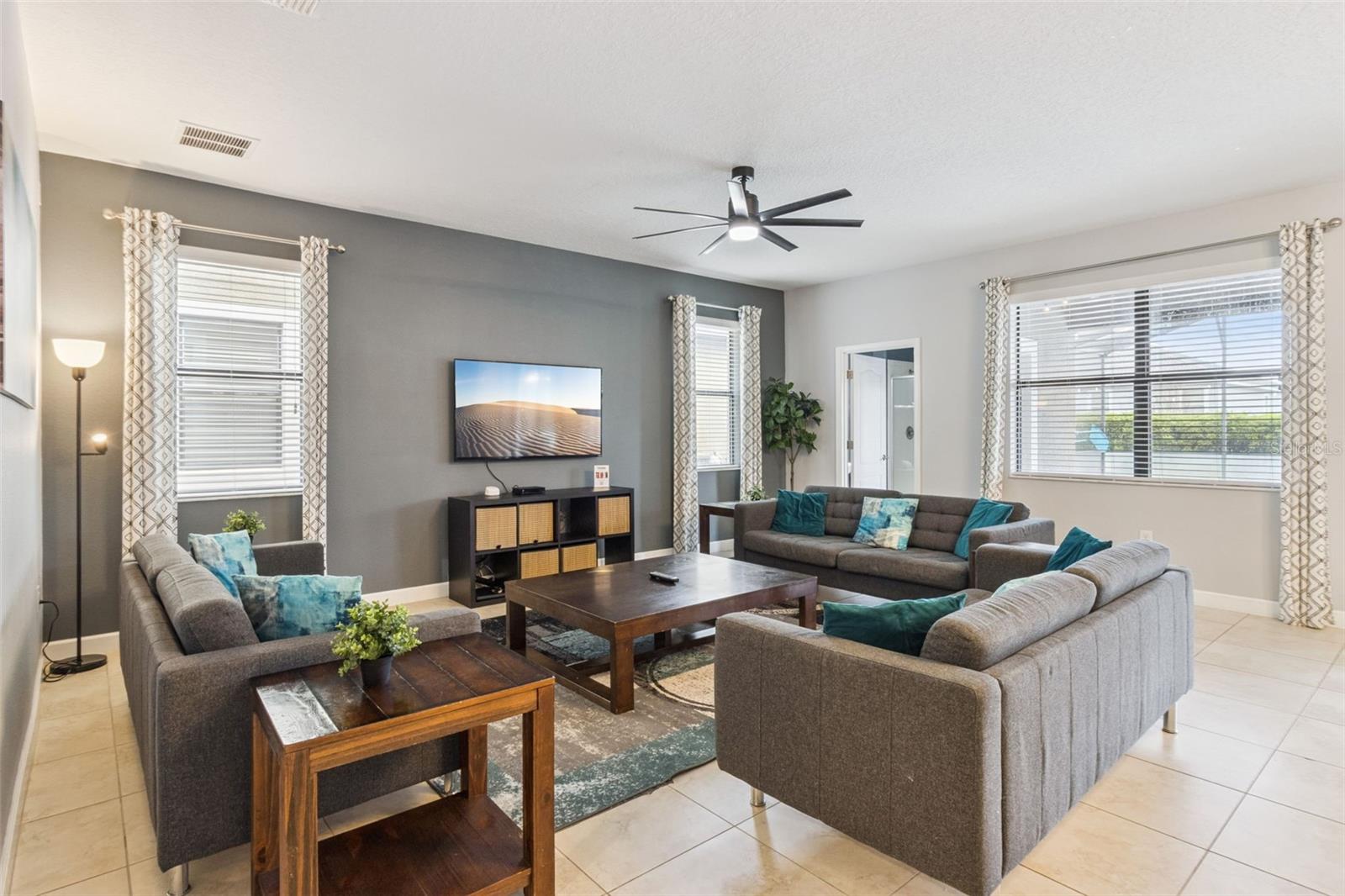 9027 Shadow Mountain, Davenport, FL 33896
