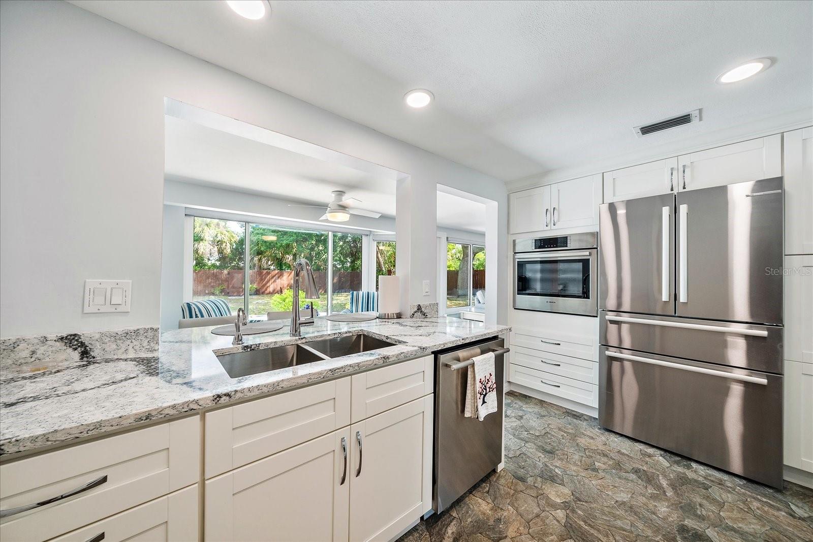 2431 Bispham, Sarasota, FL 34231
