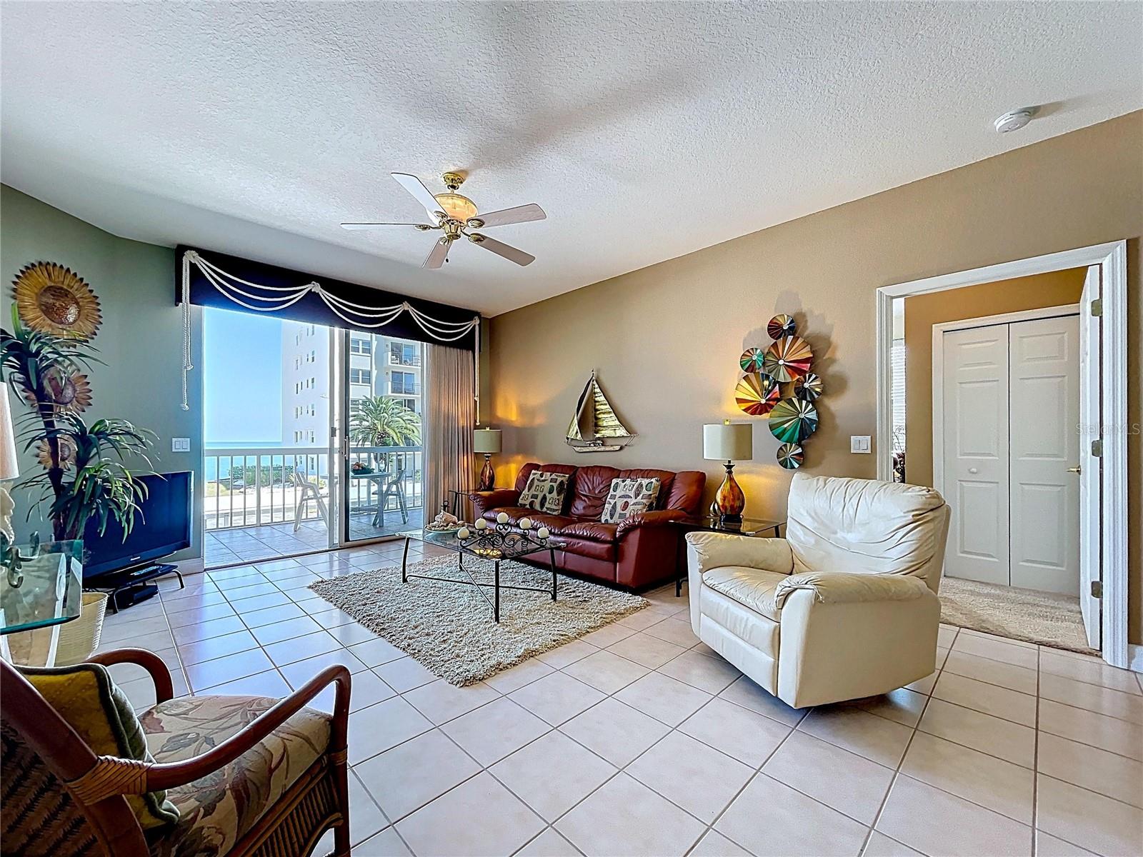 7 Island Park Unit 204, Dunedin, FL 34698