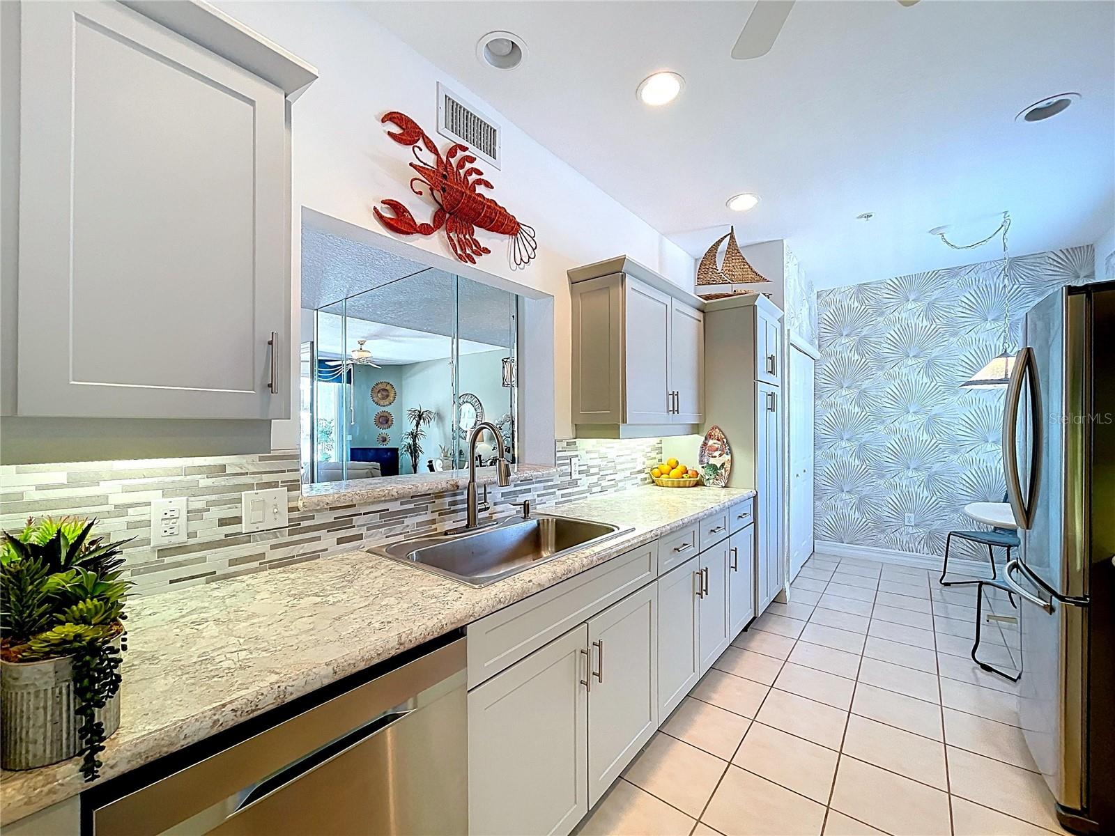 7 Island Park Unit 204, Dunedin, FL 34698