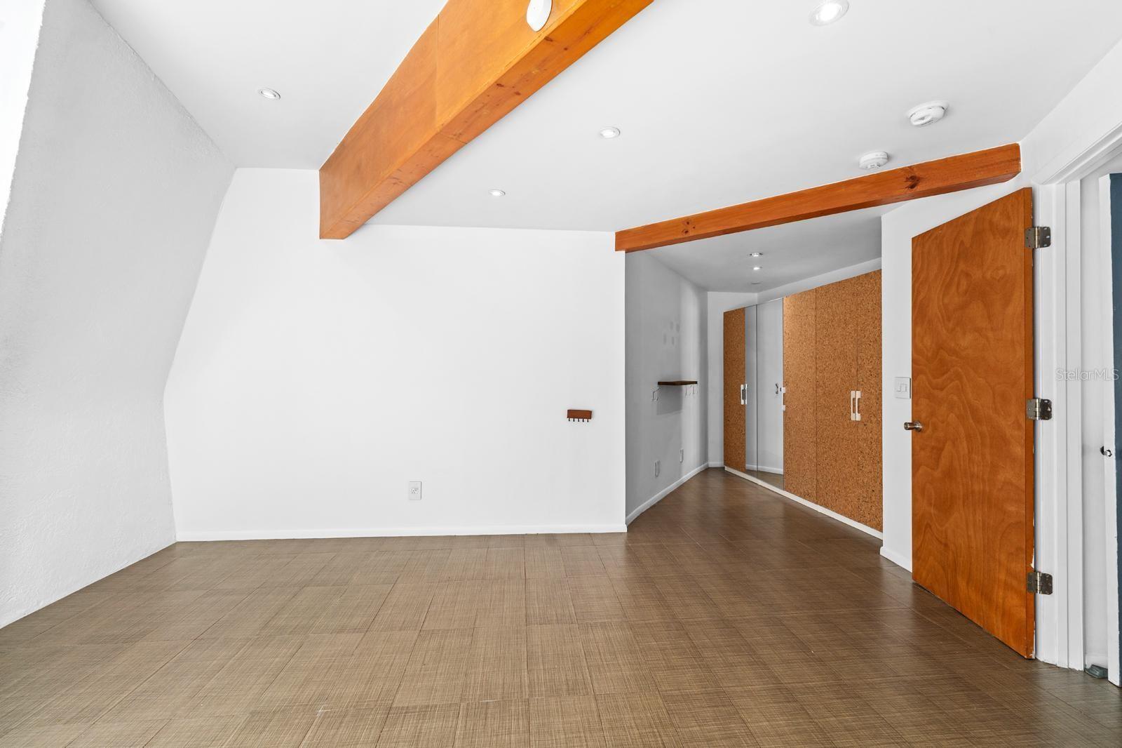 3900 41st, St Petersburg, FL 33711