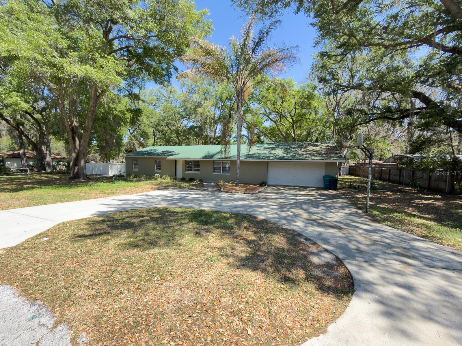 207 Mandarin Ln, Fruitland Park, FL 34731