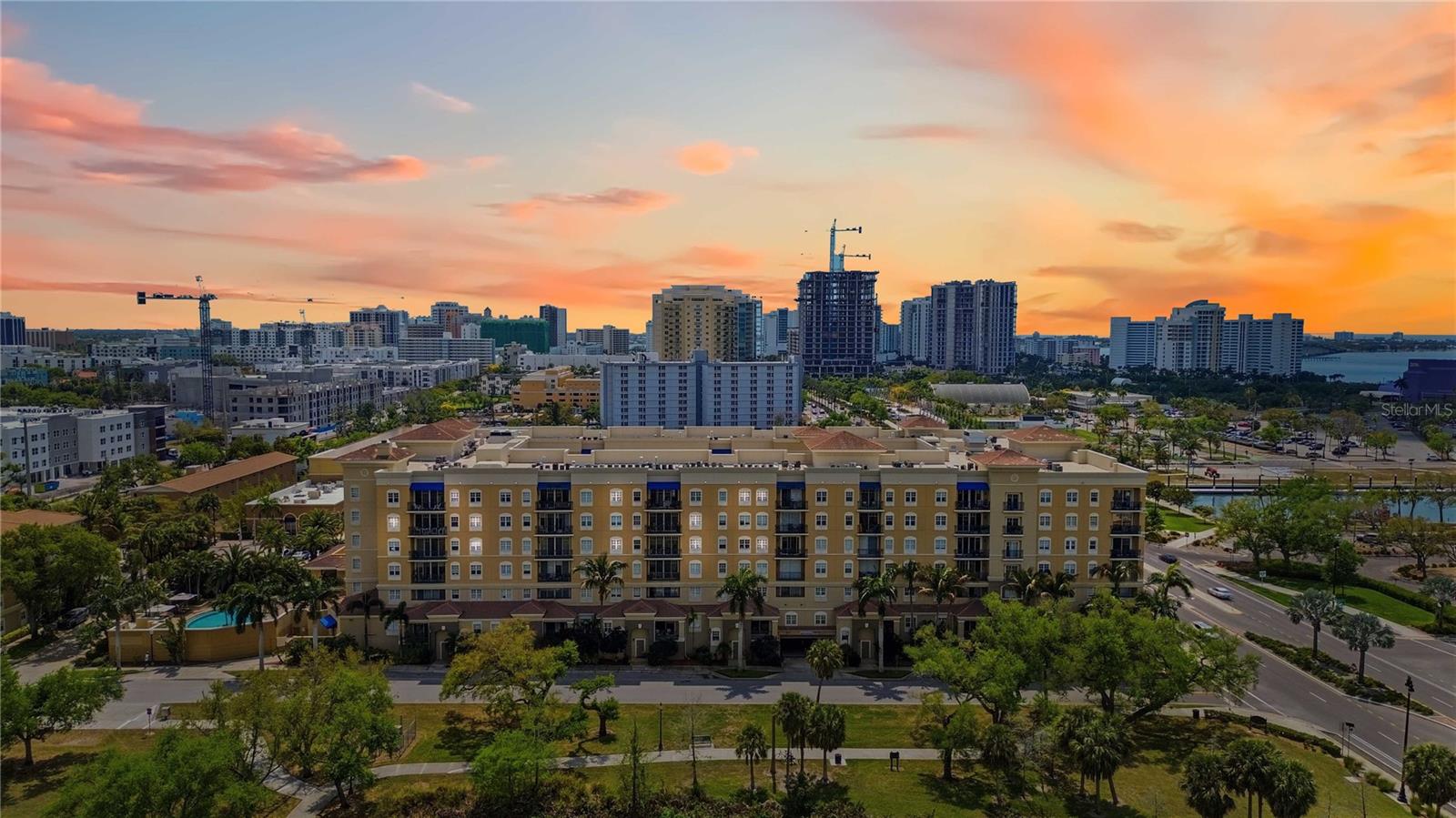 1064 Tamiami Unit 1406, Sarasota, FL 34236