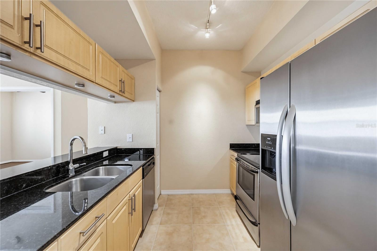 1064 Tamiami Unit 1406, Sarasota, FL 34236