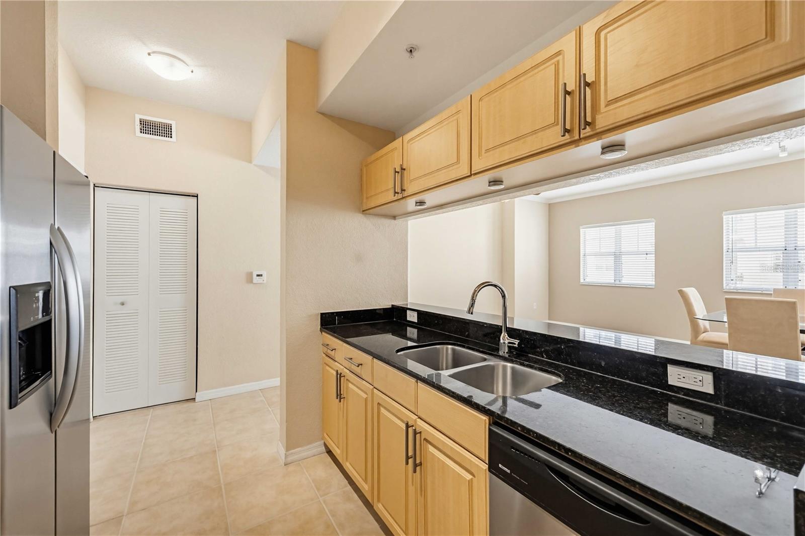 1064 Tamiami Unit 1406, Sarasota, FL 34236