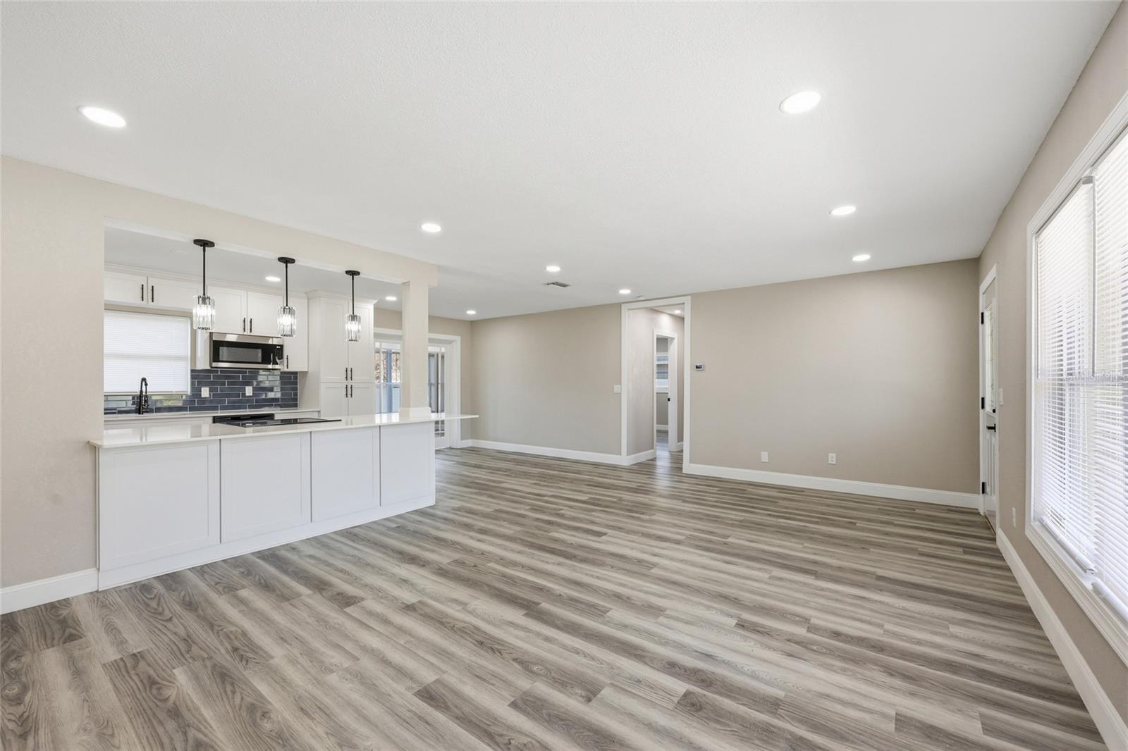 1817 Hunt Lane, Clearwater, FL 33764