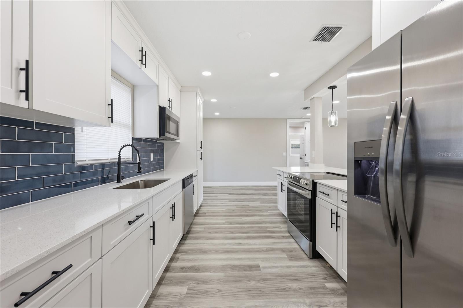 1817 Hunt Lane, Clearwater, FL 33764
