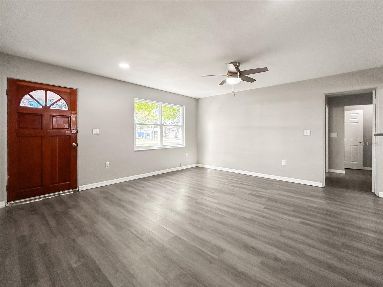25 Charlotte, Eustis, FL 32726